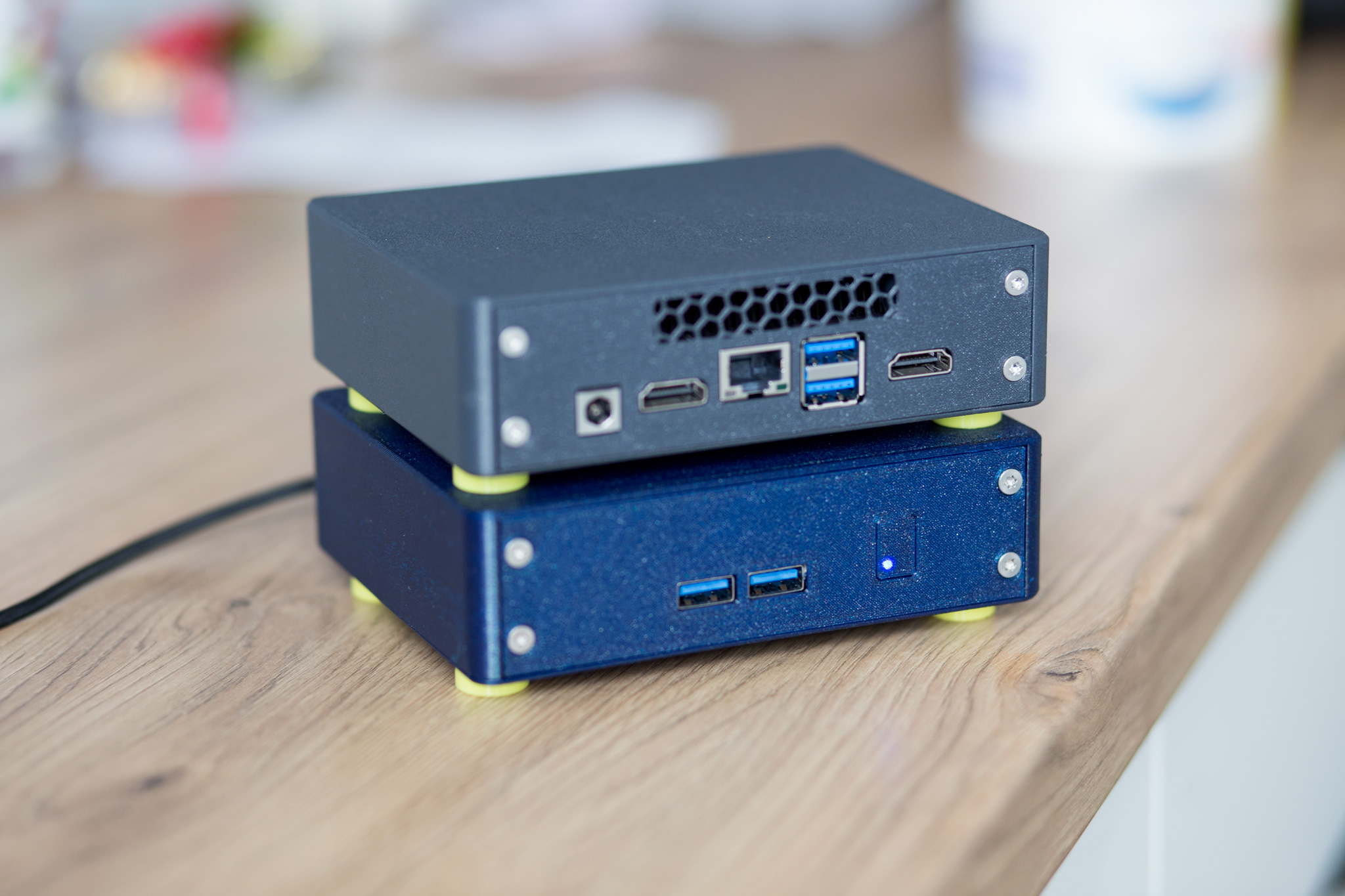 Intel NUC NUC7I5DN Case