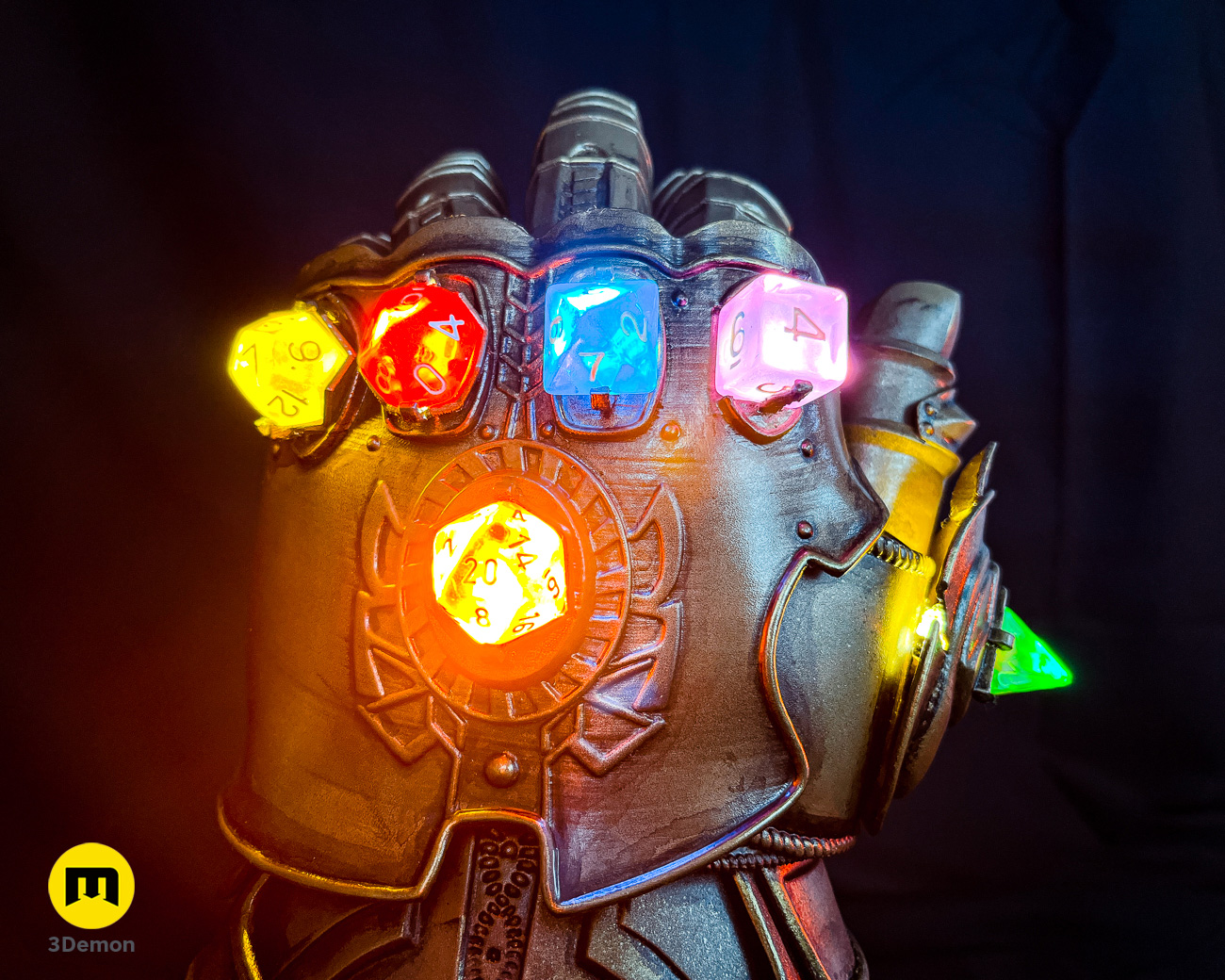 The Infinity Gauntlet – Wearable DnD Dice Holder — miniatura 22