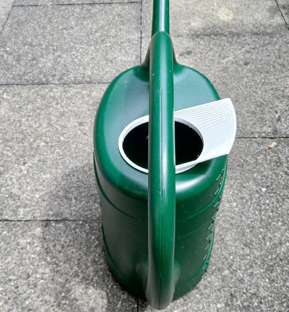 watering can funnel for side filling
