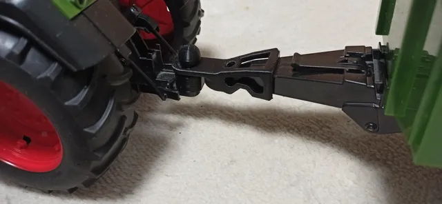 Snap on replacement hitch BRUDER - Fendt Favorit 926 Vario 01169 - Anhängerkupplung Ersatz