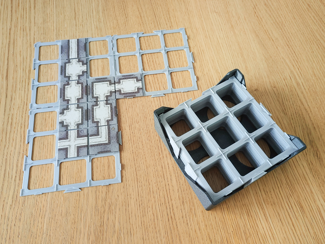 Customizable board game (Carcassonne) tile grids