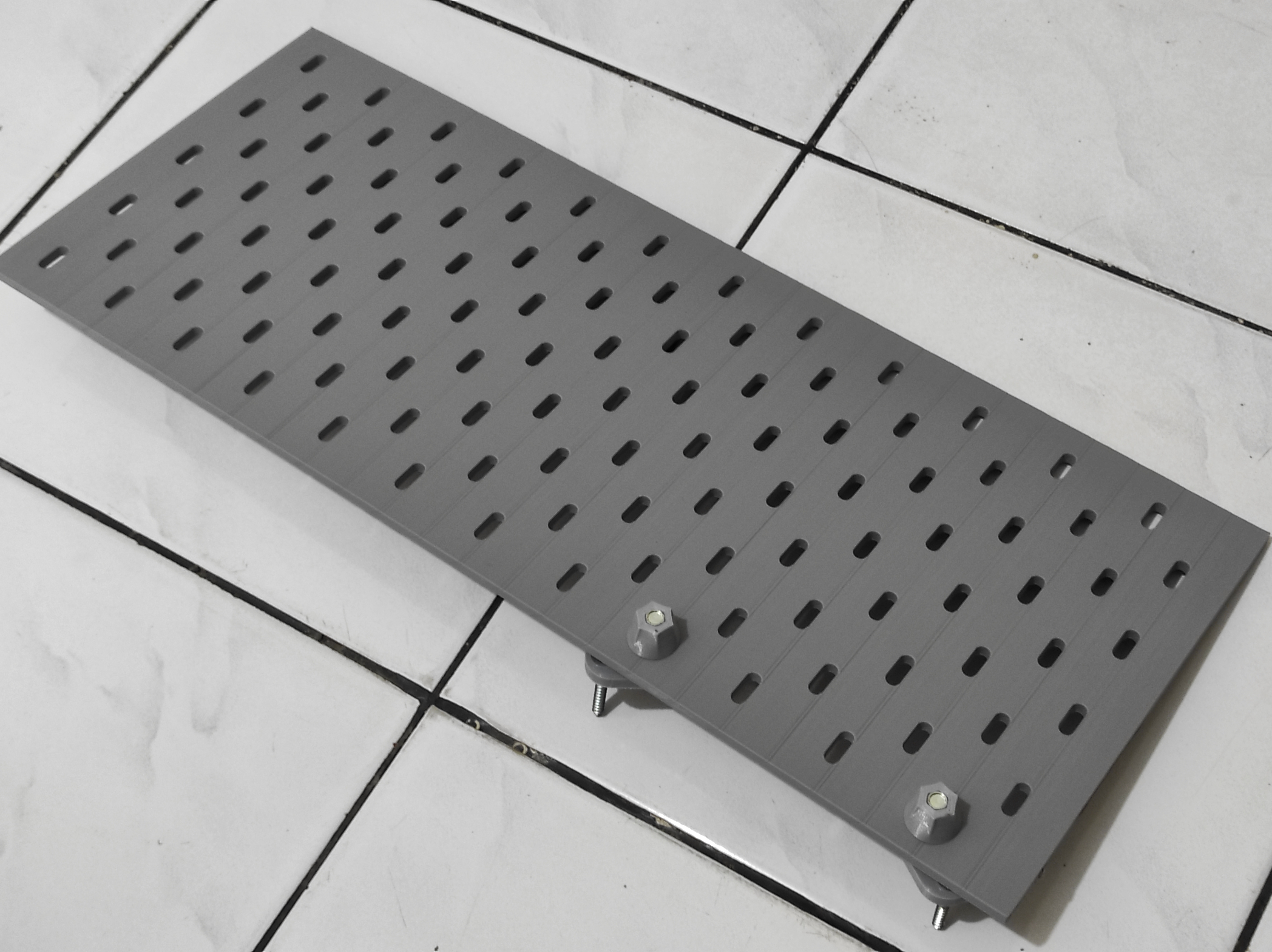 IKEA SKADIS & WALL MOUNT