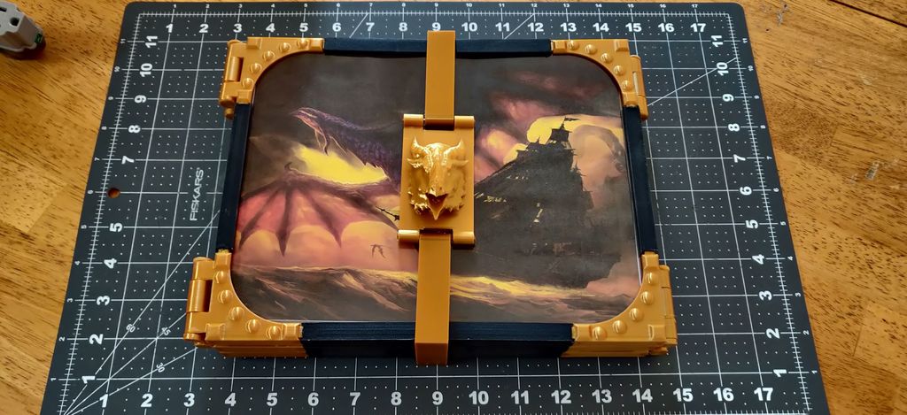 DM Screen 8x10