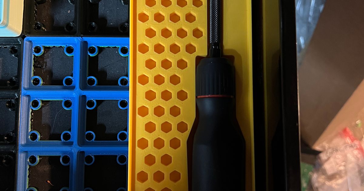 LTT Screwdriver & Extra Bits Gridfinity storage by lcharsh Download