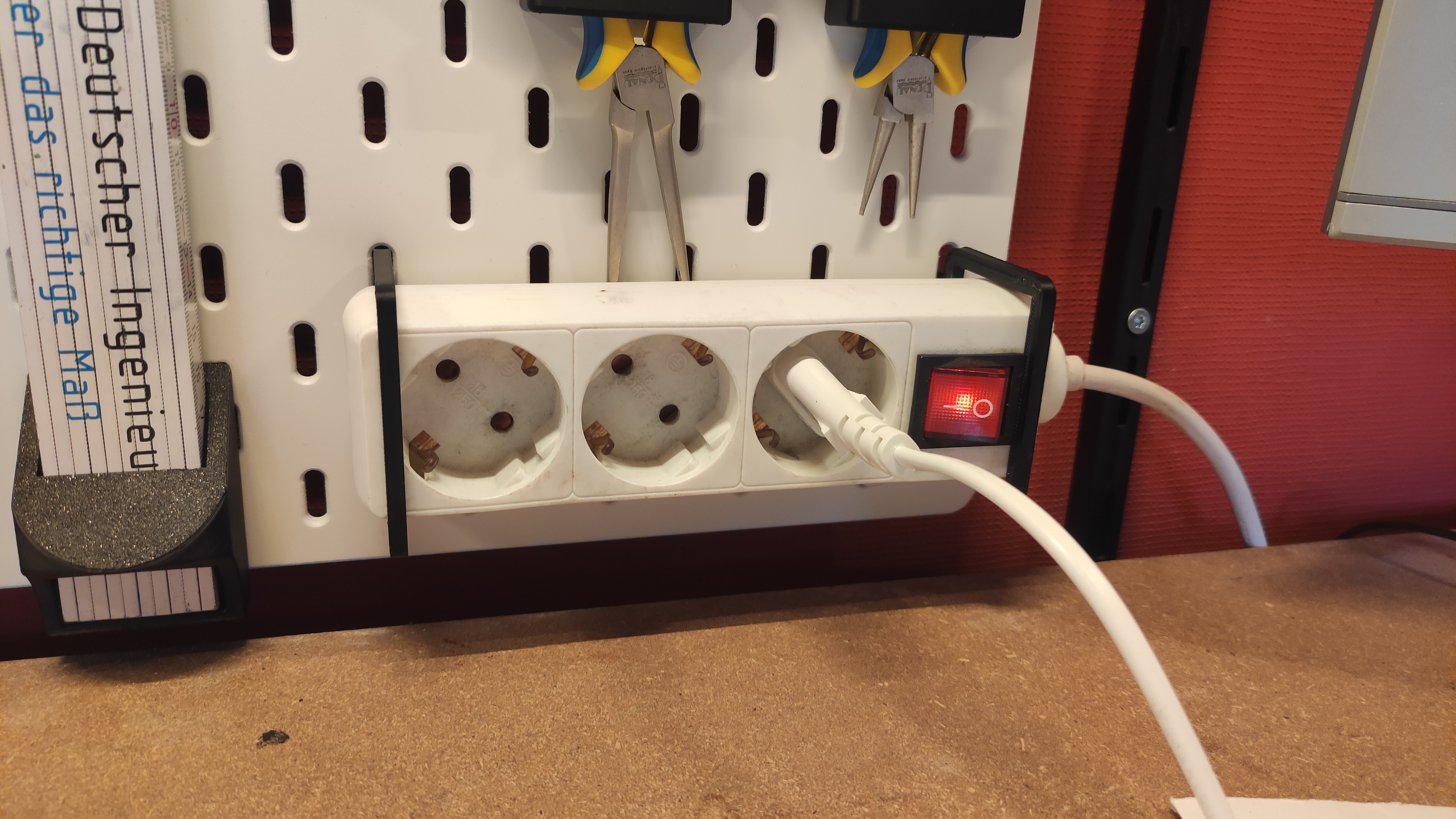 Powerstrip holder for Ikea Skadis 53x40mm