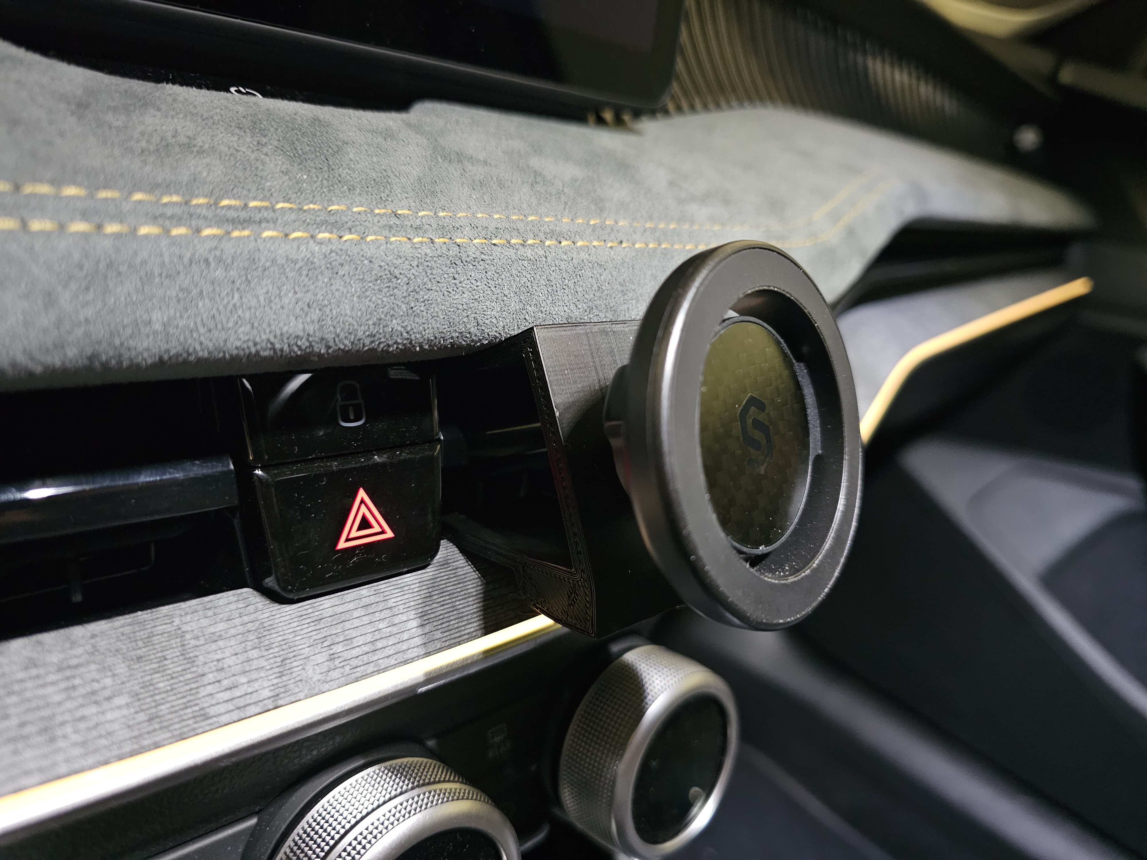 Skoda Superb ab 2024 Clip für Handyhalterung Lüftung