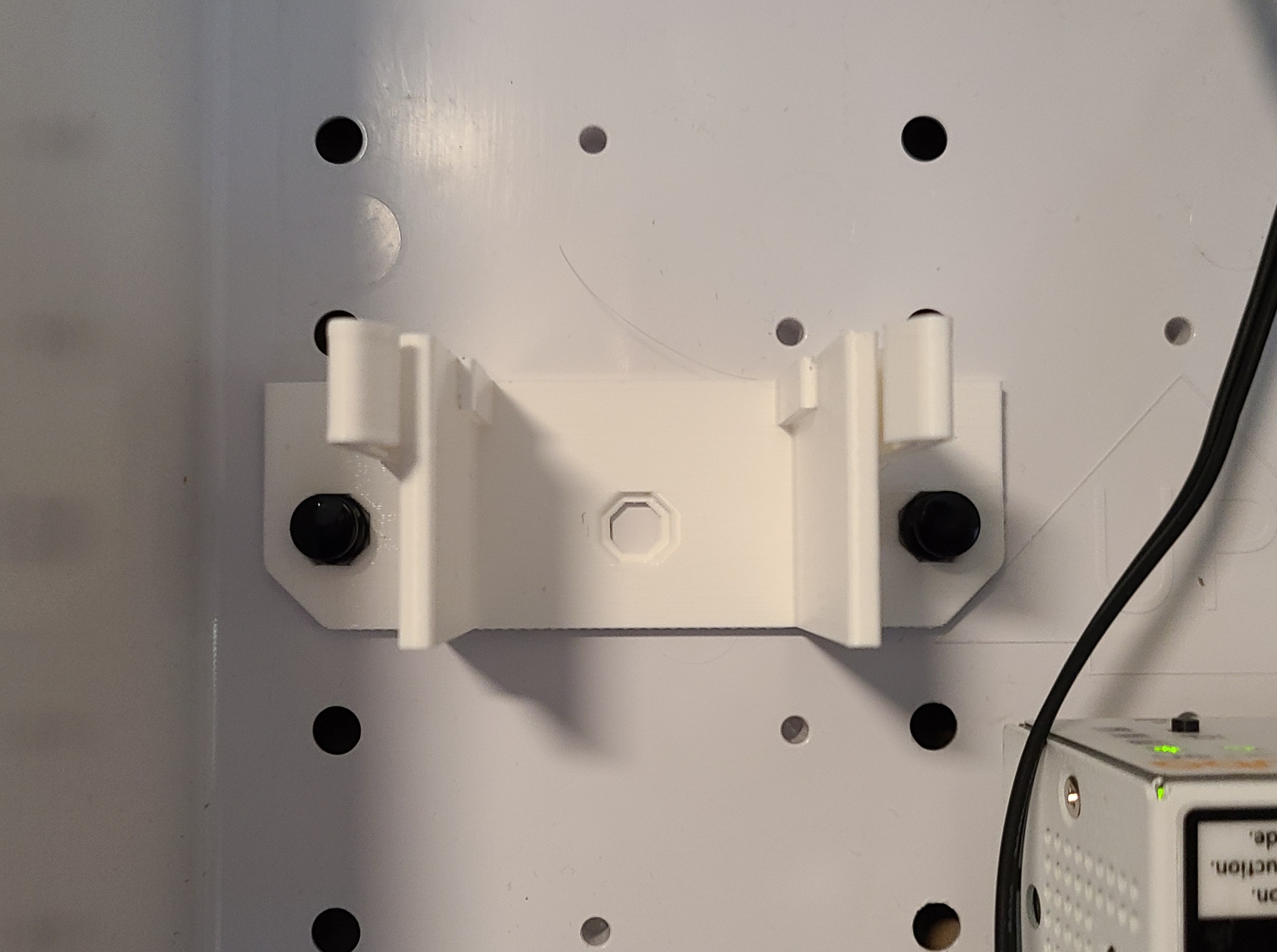 Miniatura 2 do modelo 3D Mount for 12 Port Patch Panel