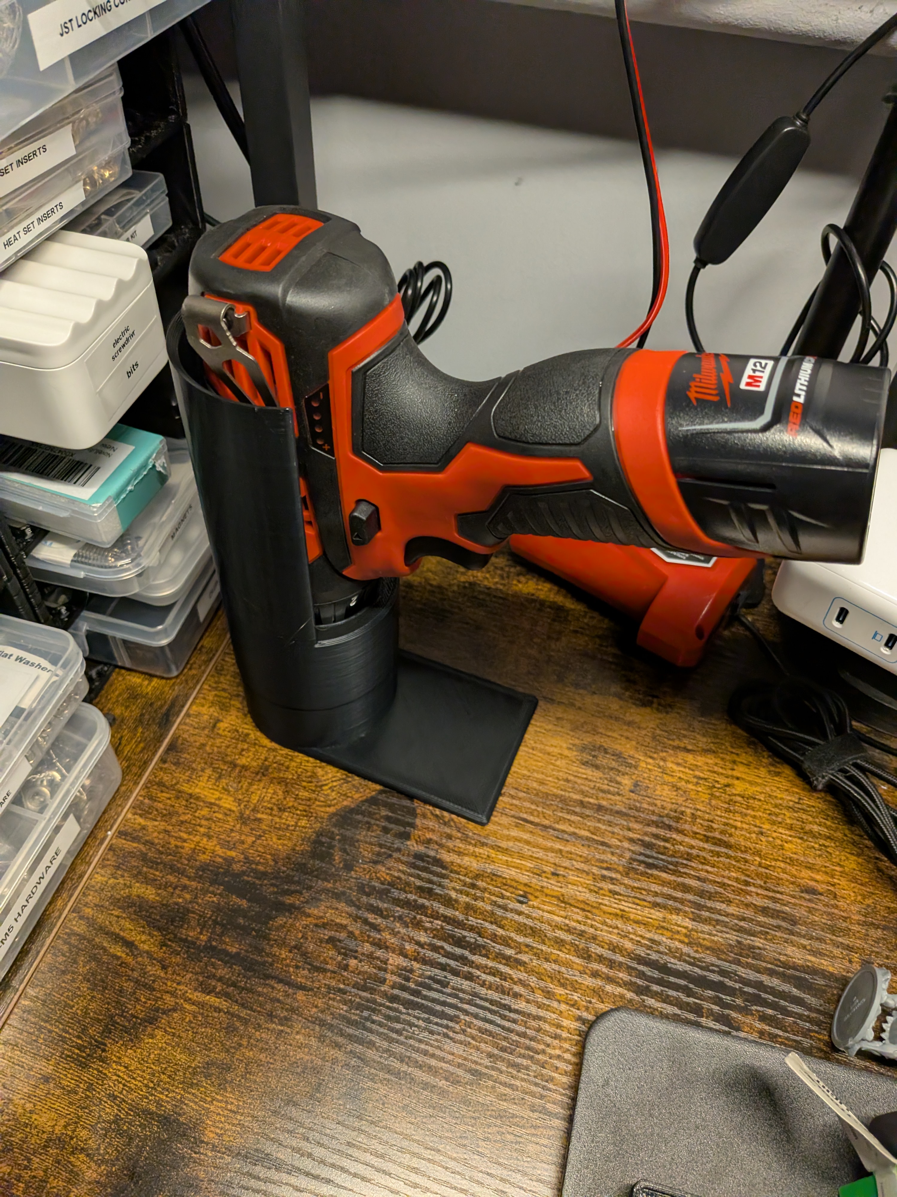 Milwaukee 2407-20 M12 3/8” Drill/Driver Holder (Free Standing)