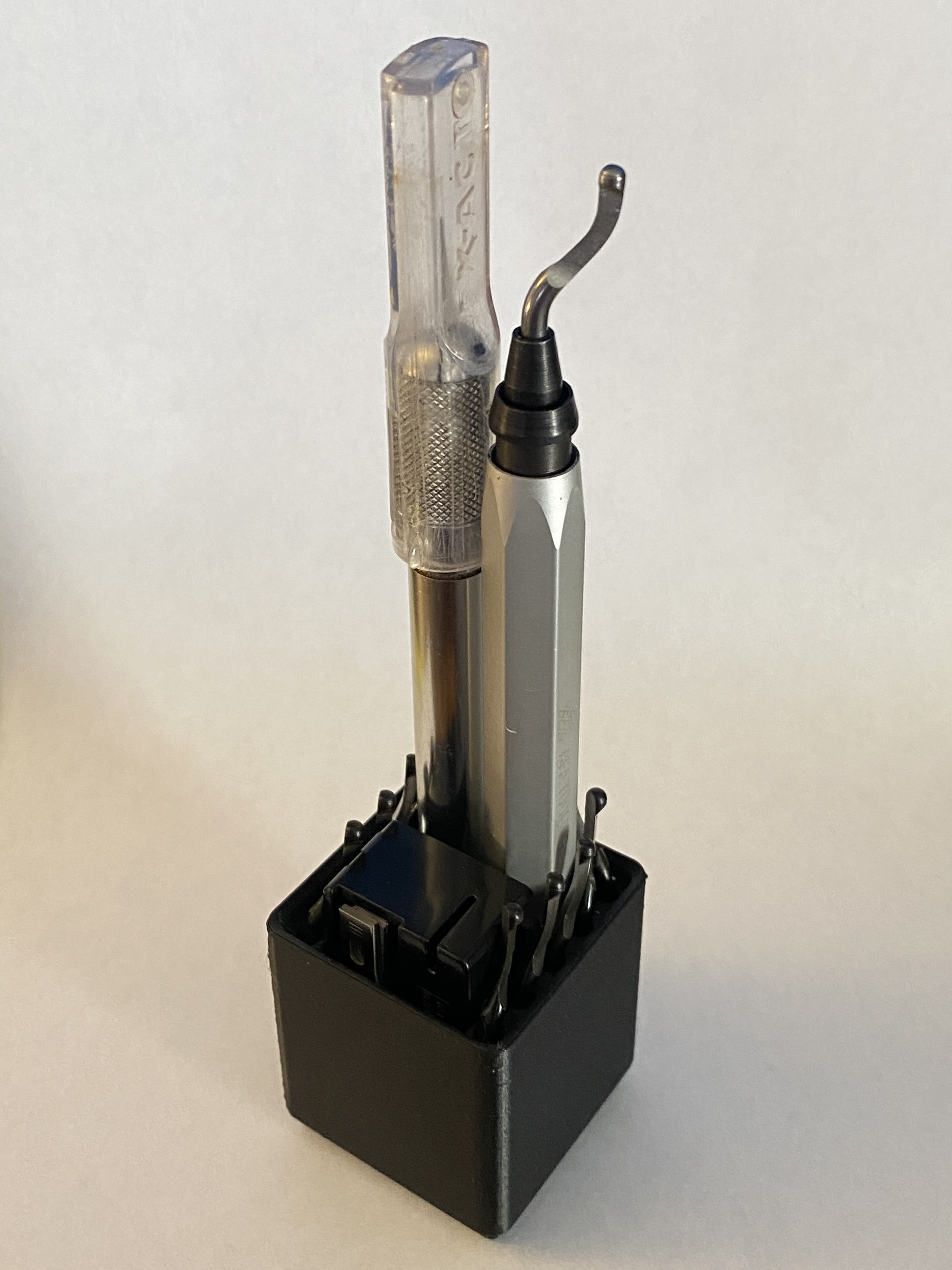 Gridfinity Deburring Tool & XActo Knife Holder by Propaganda