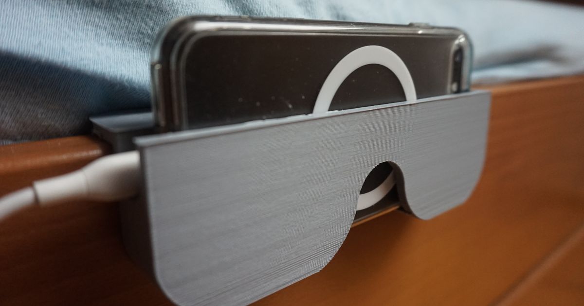 Bed Frame Holder for iPhone by Lorenz H Download free STL model