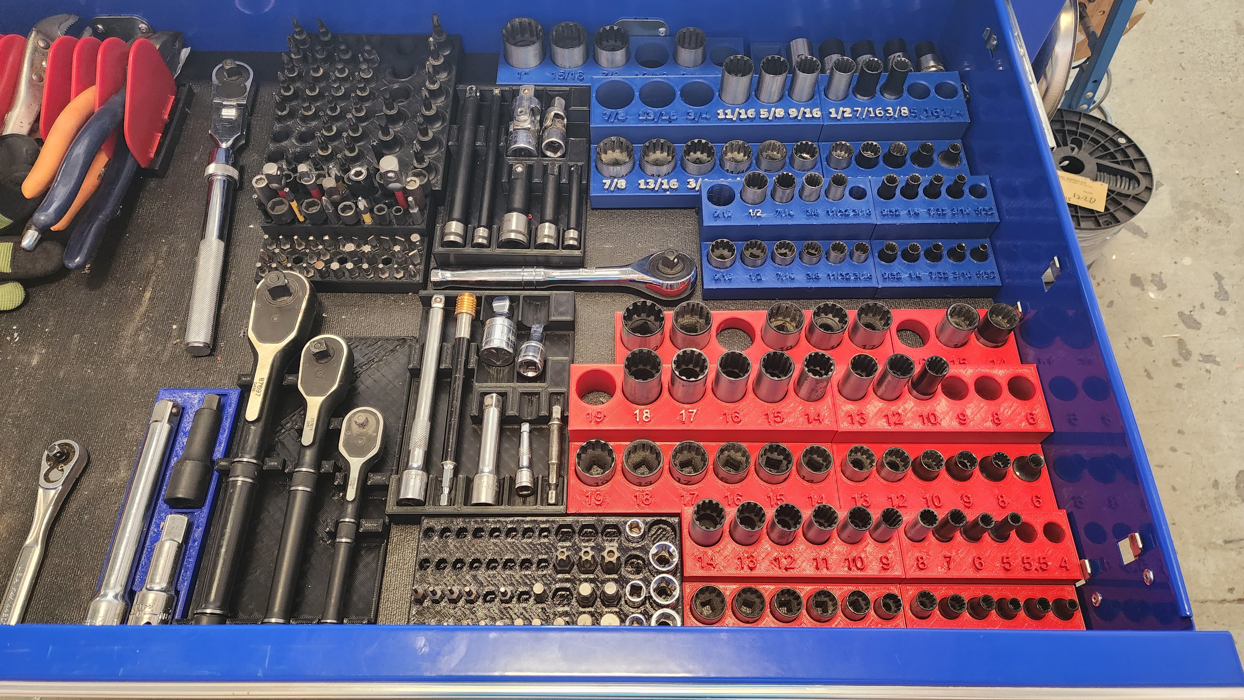 Miniatura 2 do modelo 3D Socket Extension tray