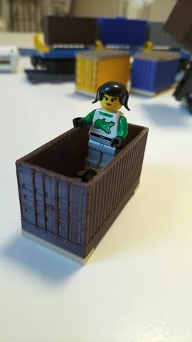 hollow shipping container