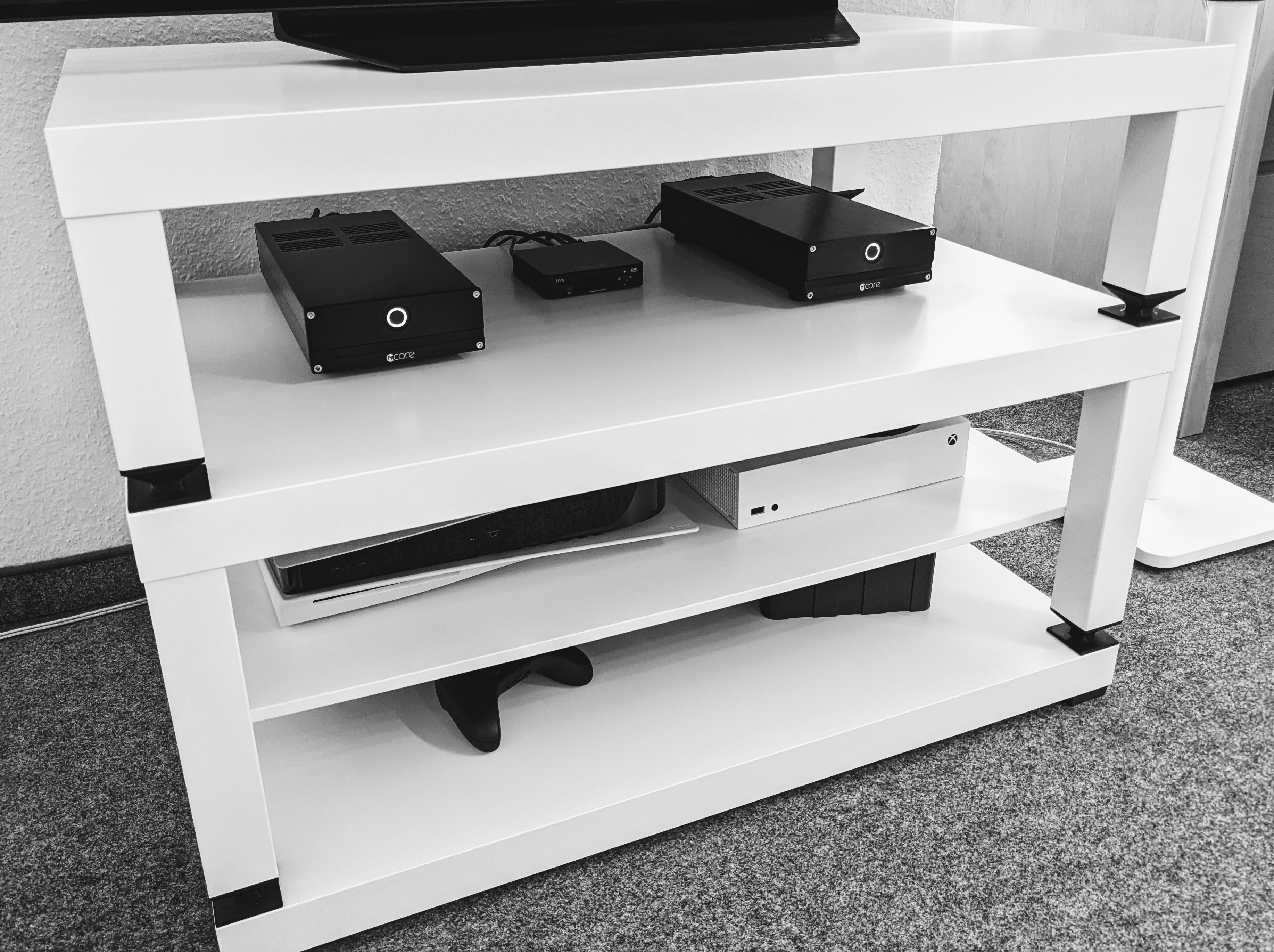 Ikea lack hifi deals rack