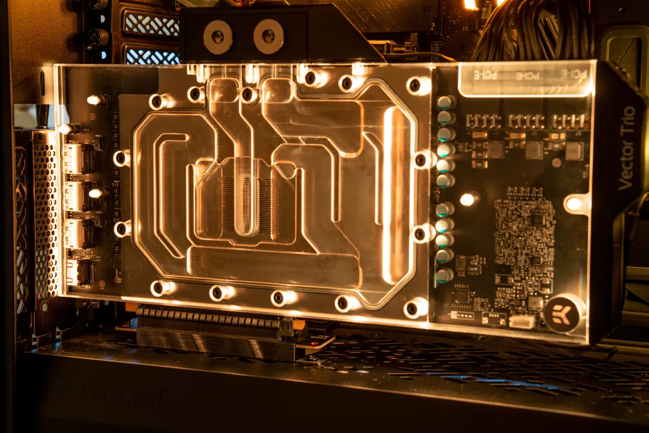 Coolermaster Riser Cable Vertical Mount Bracket for Fractal Design