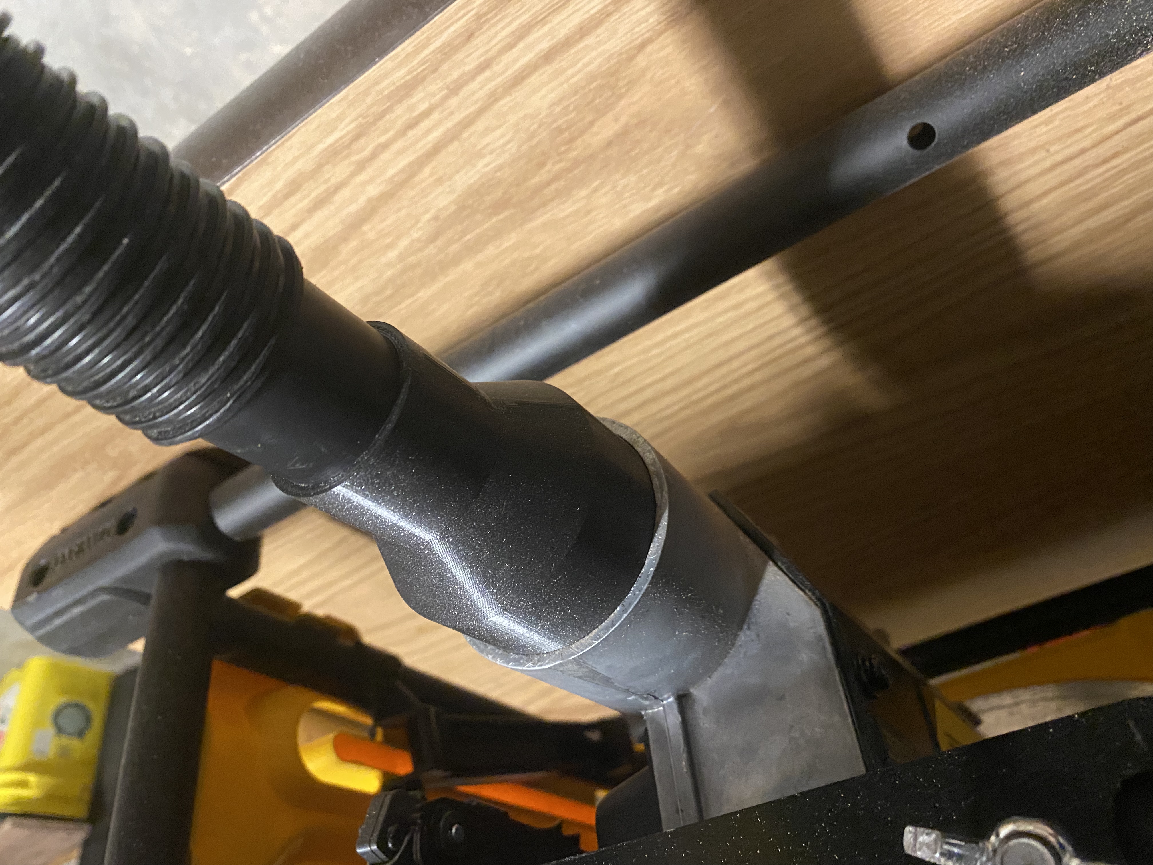 Table Saw Vacuum adapter