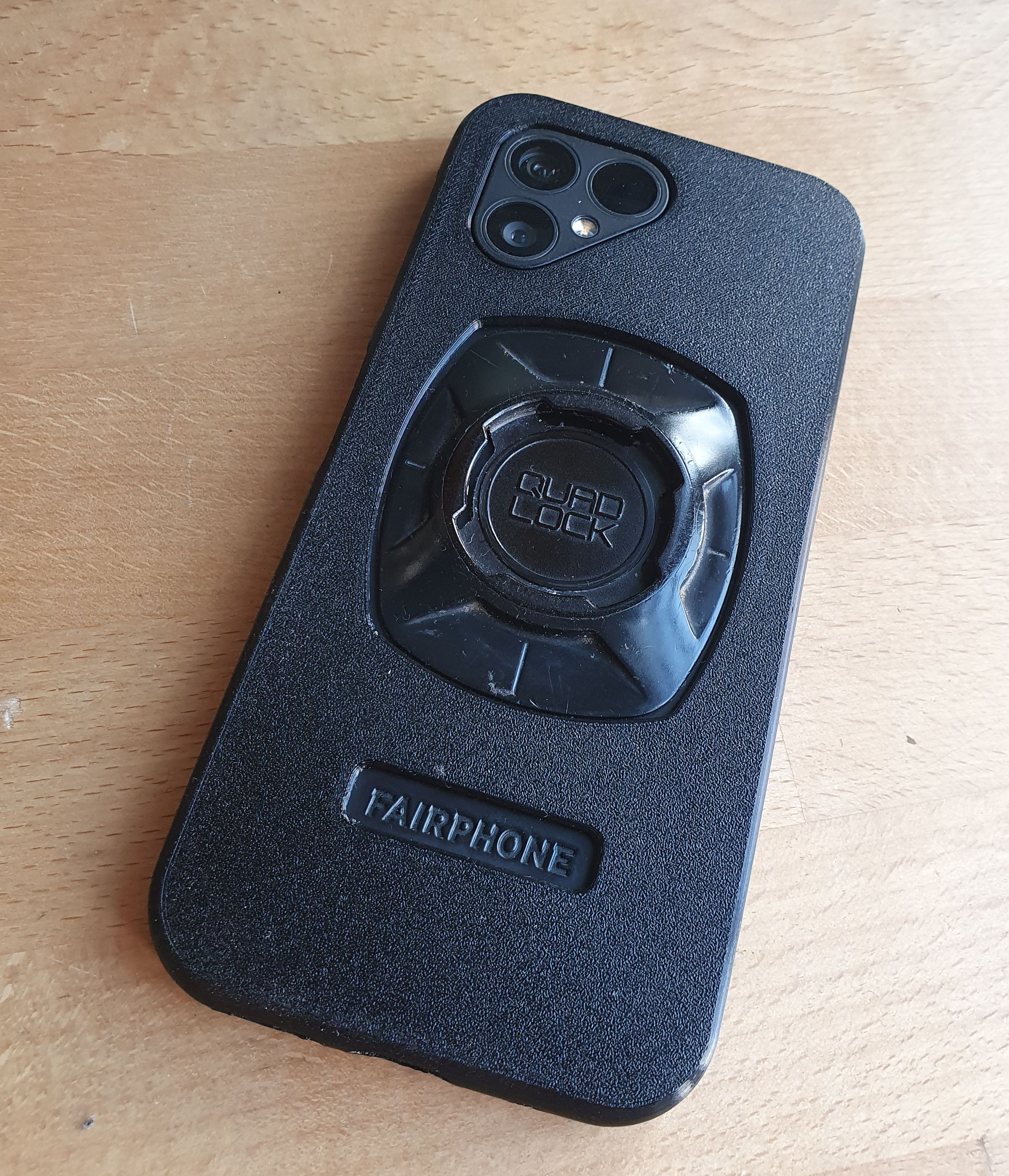 Fairphone 5 Case with logo cutout and Quadlock cutout