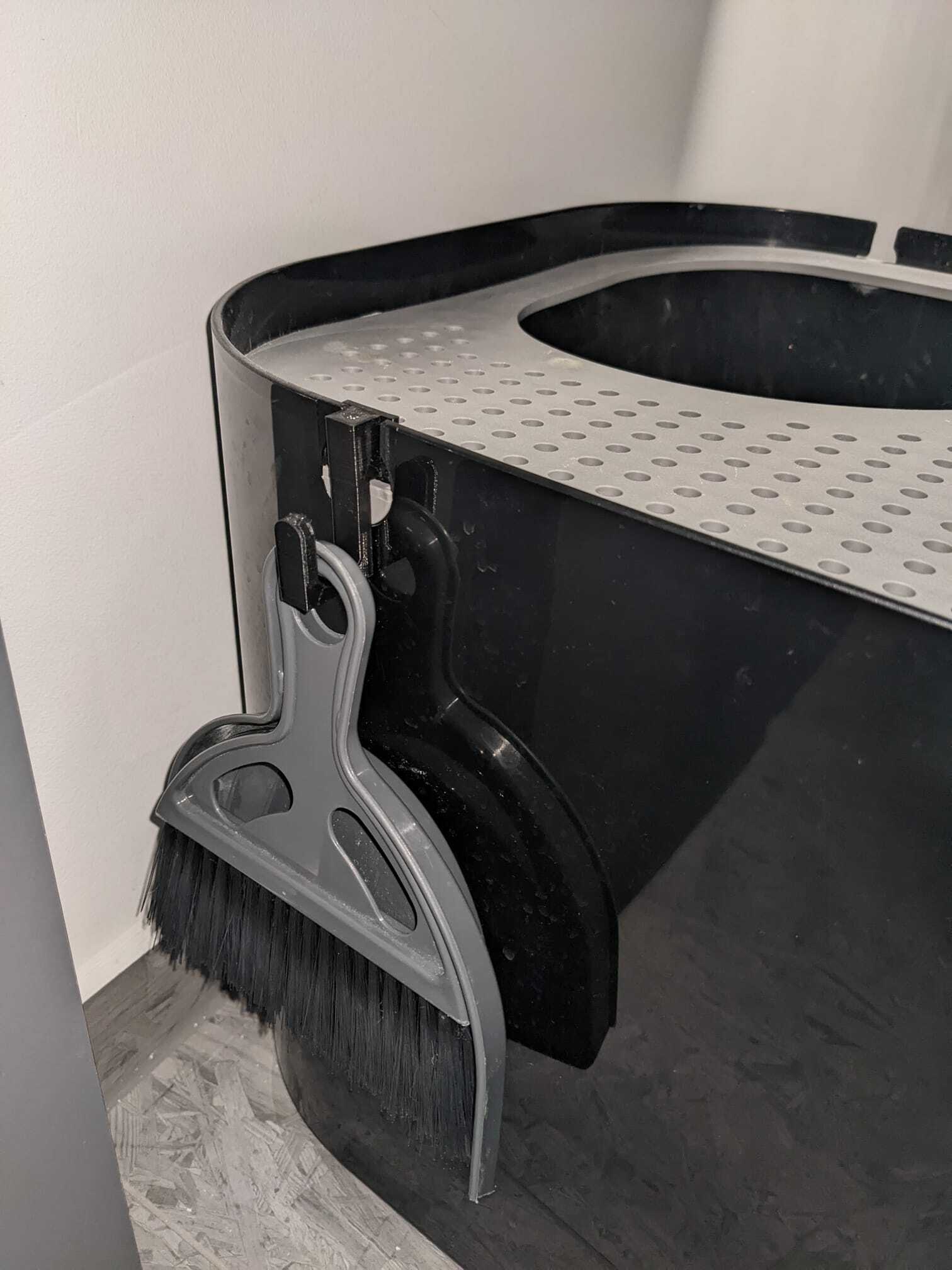 Modkat cat litter box hook