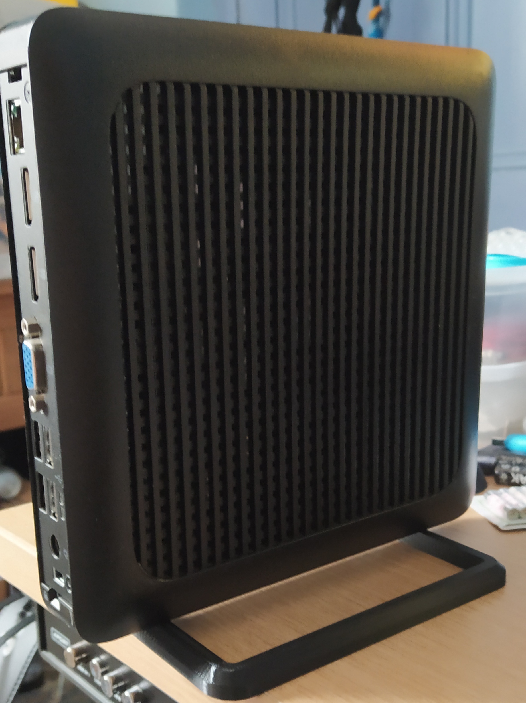 HP T520 thin client stand