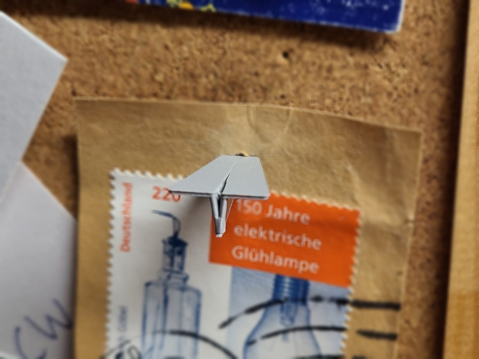 Miniatura 6 do modelo 3D Paper Plane Pin