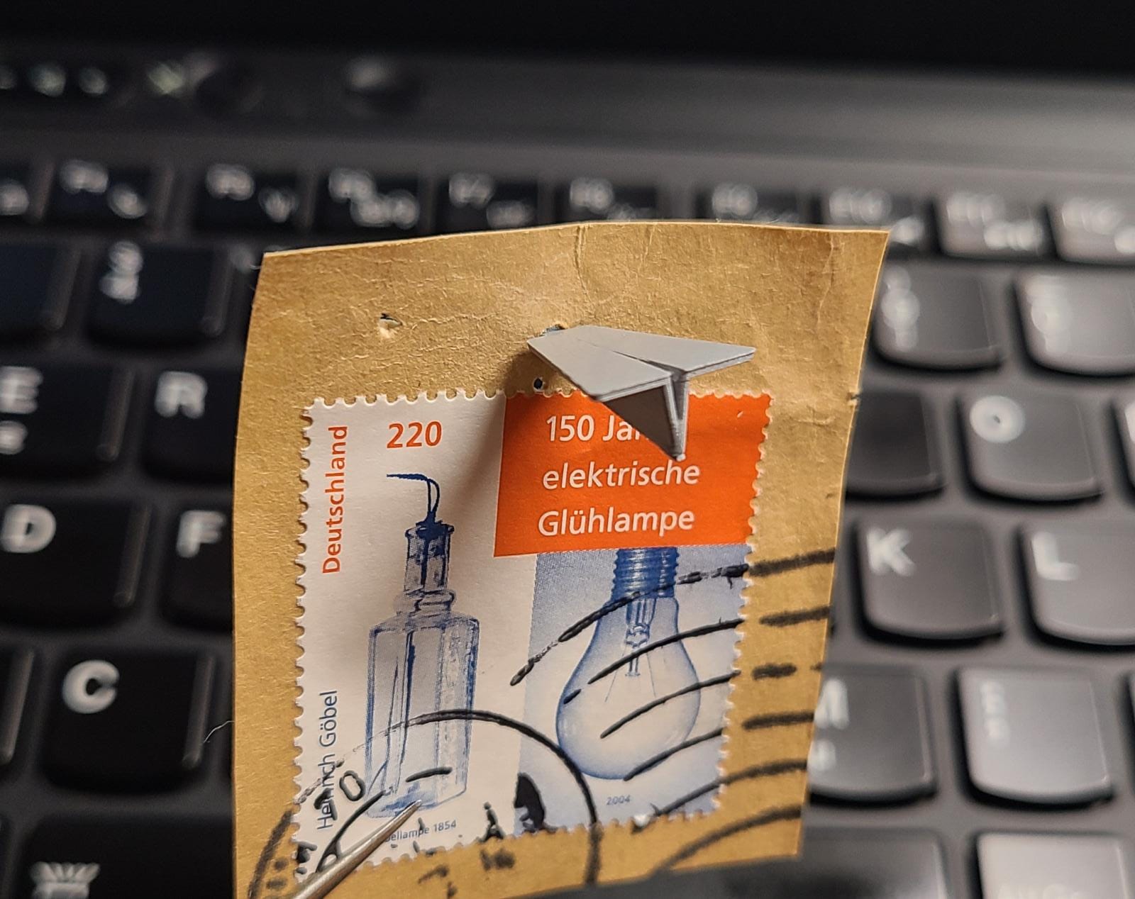 Miniatura 7 do modelo 3D Paper Plane Pin