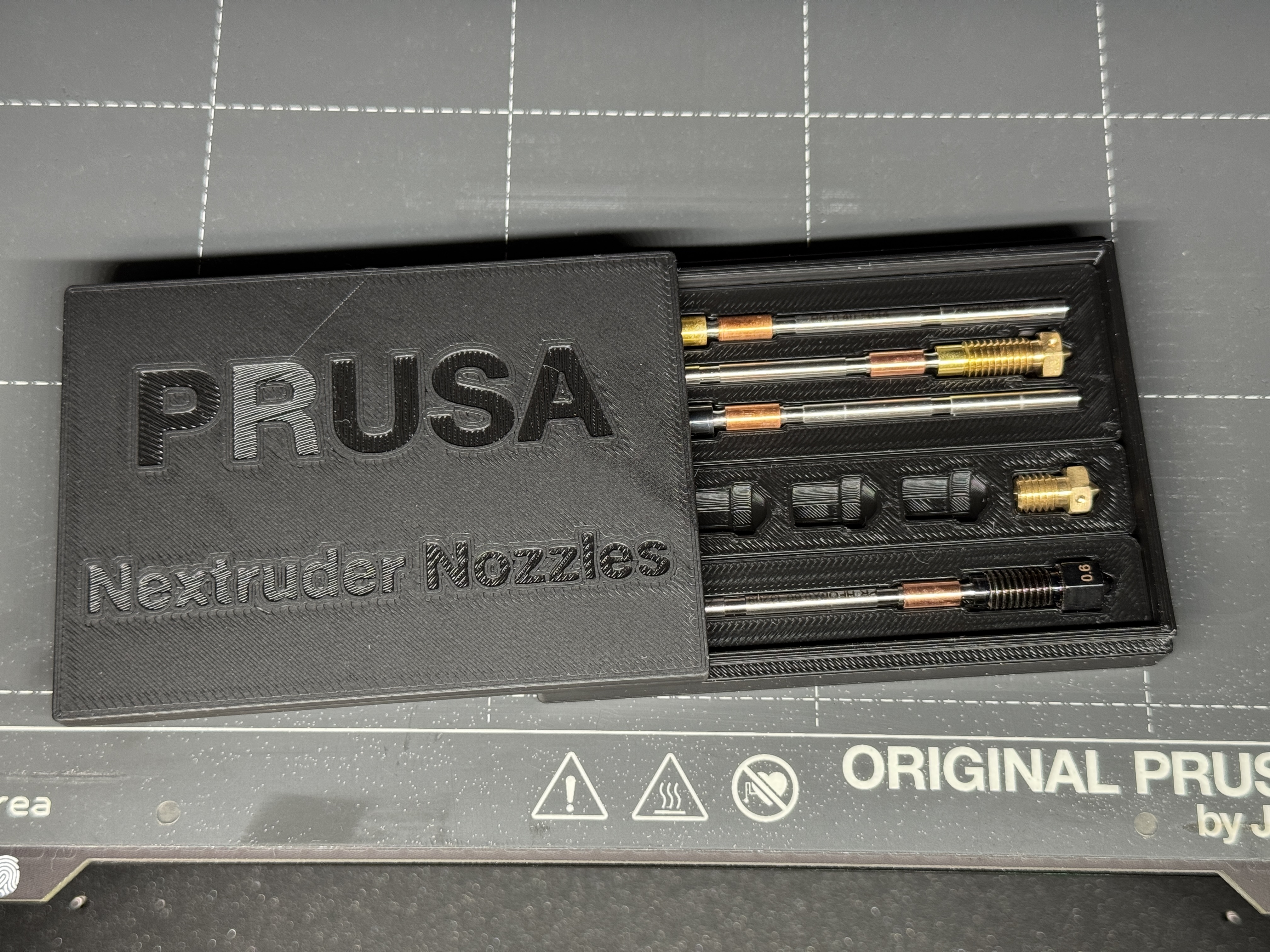 Prusa Nextruder and E3D Nozzle Box (Customizable)