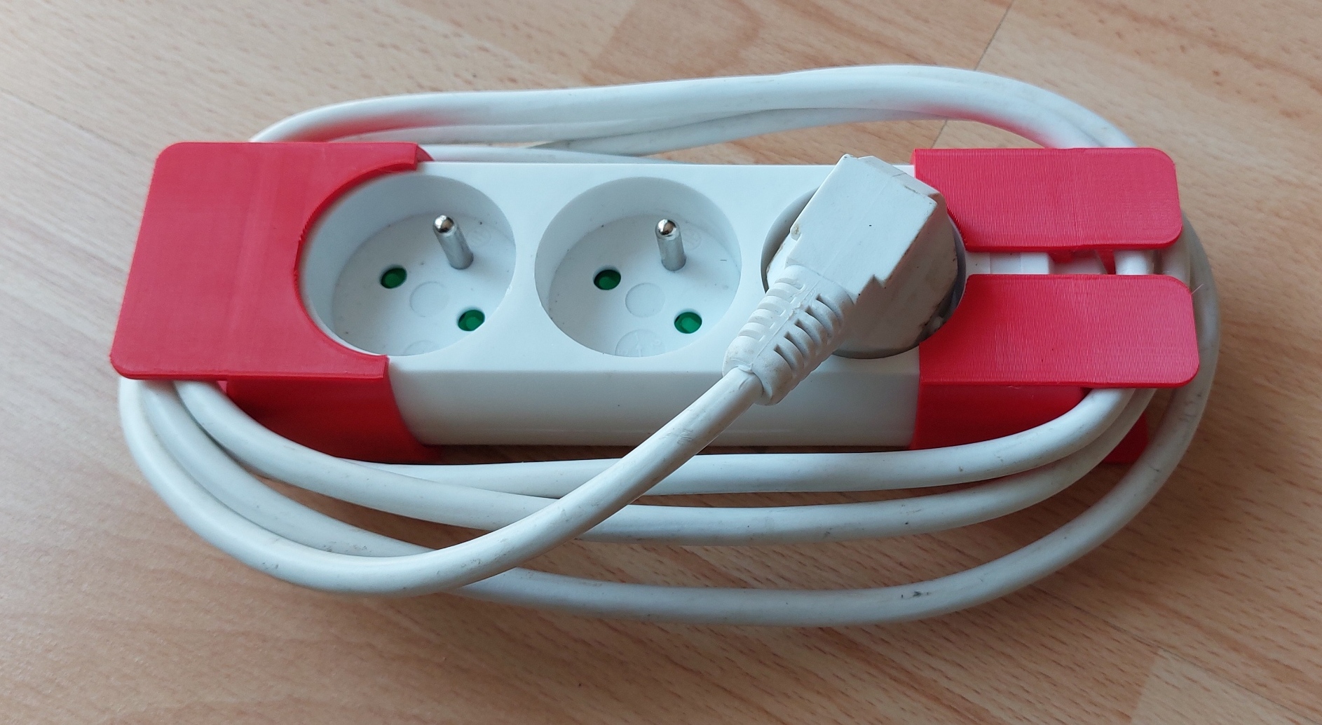 Cable organizer for extension cord