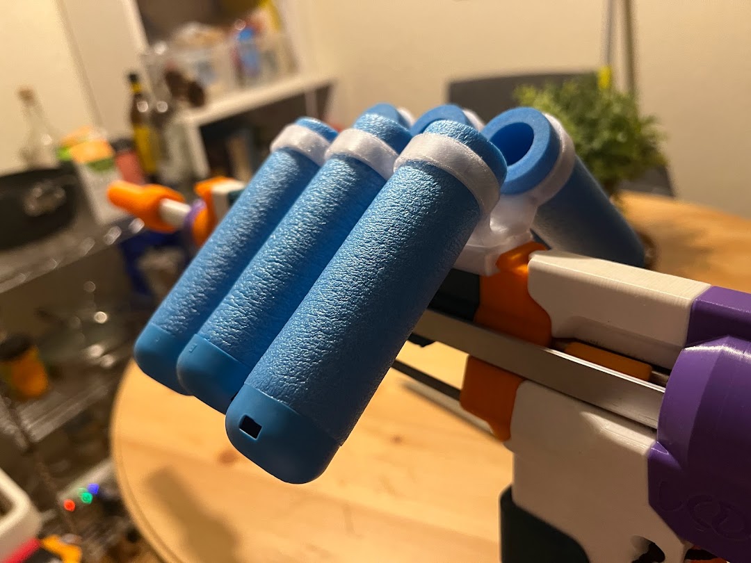 MEGA VERTEBRE: Rail mounted MegaXL dart holder