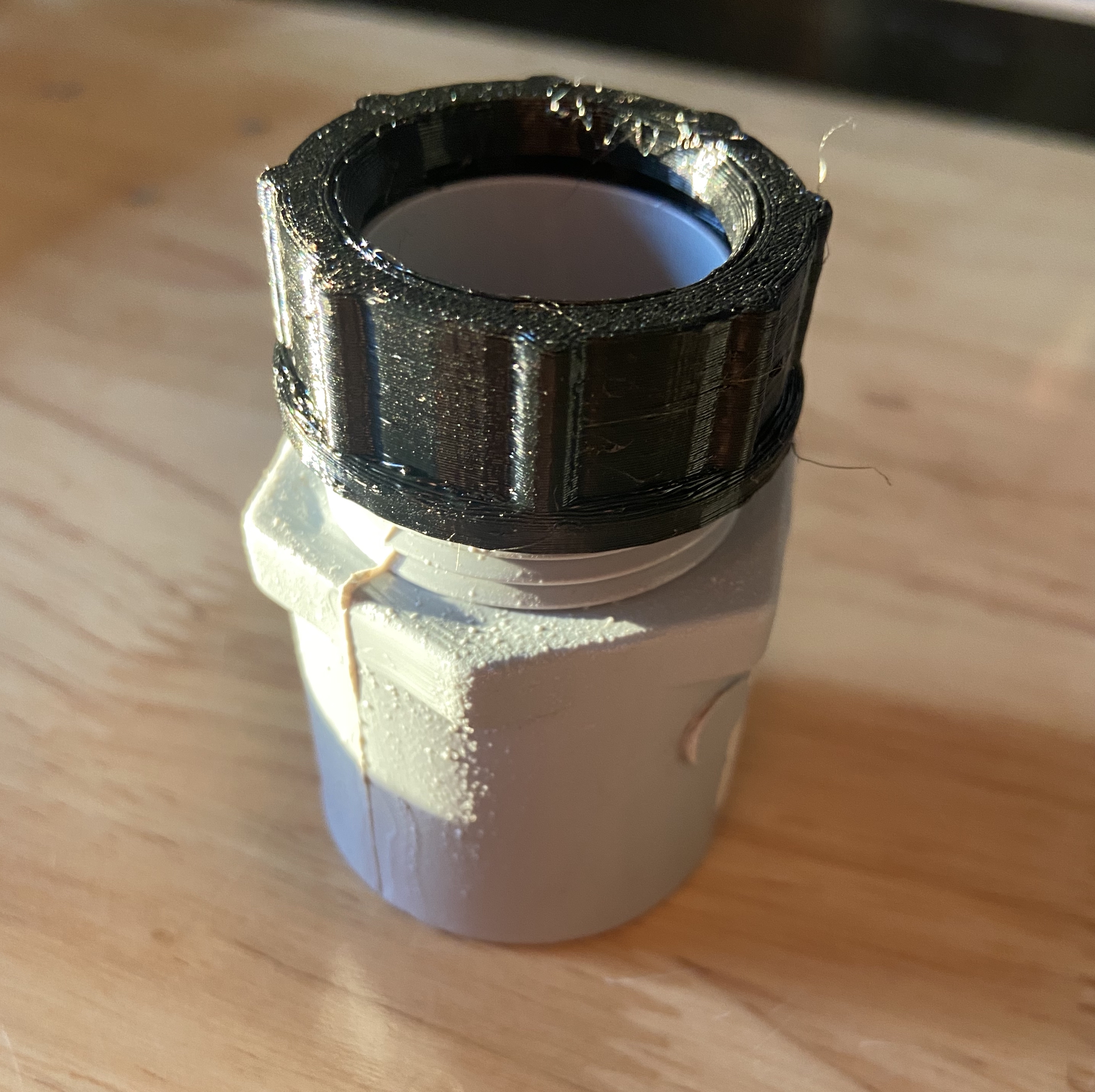 One Inch Threaded Insullated Bushing for Electrical Conduit
