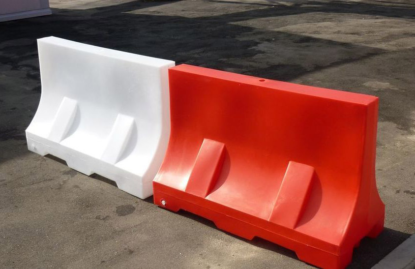 Plastic Jersey Barriers — miniatura 3