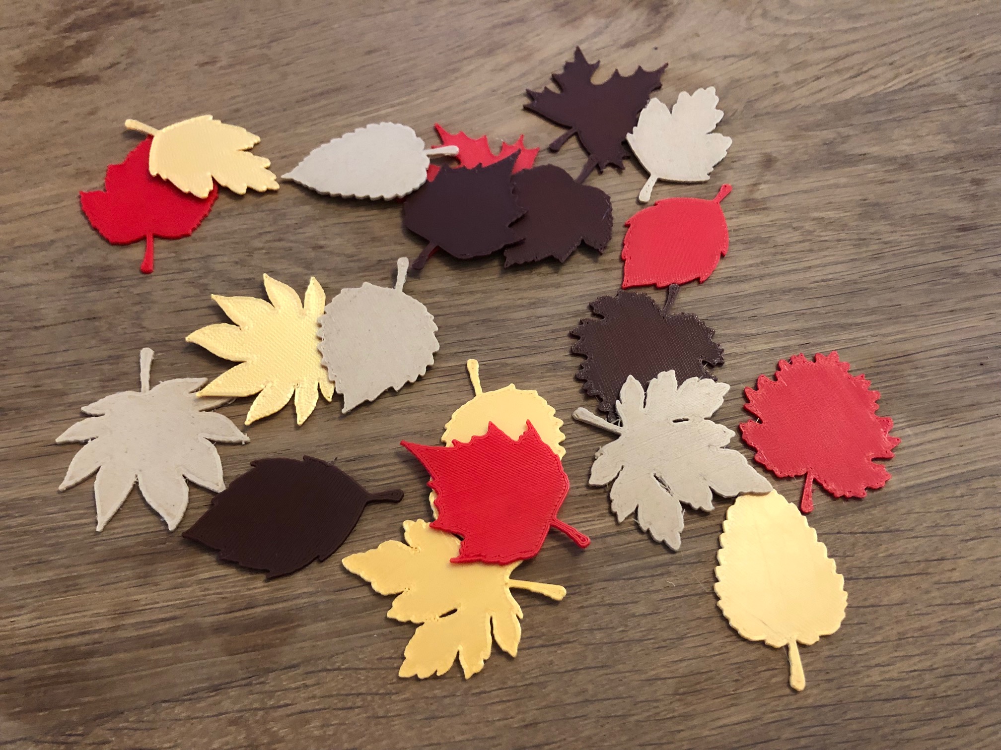 Fall Leaf Decorations by ToolsToMars Download free STL model