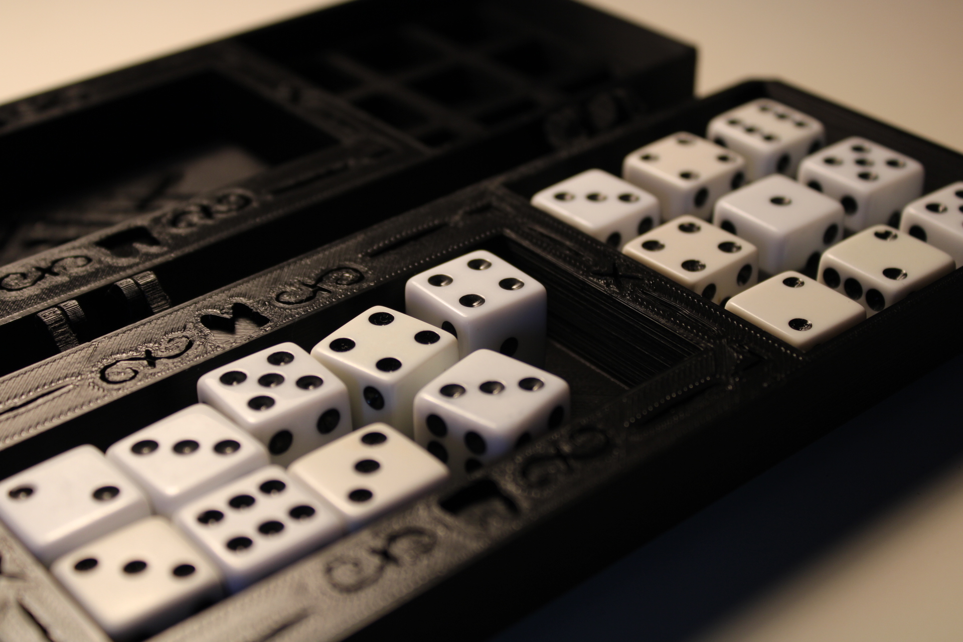 CotL Knucklebones Case — miniatura 4