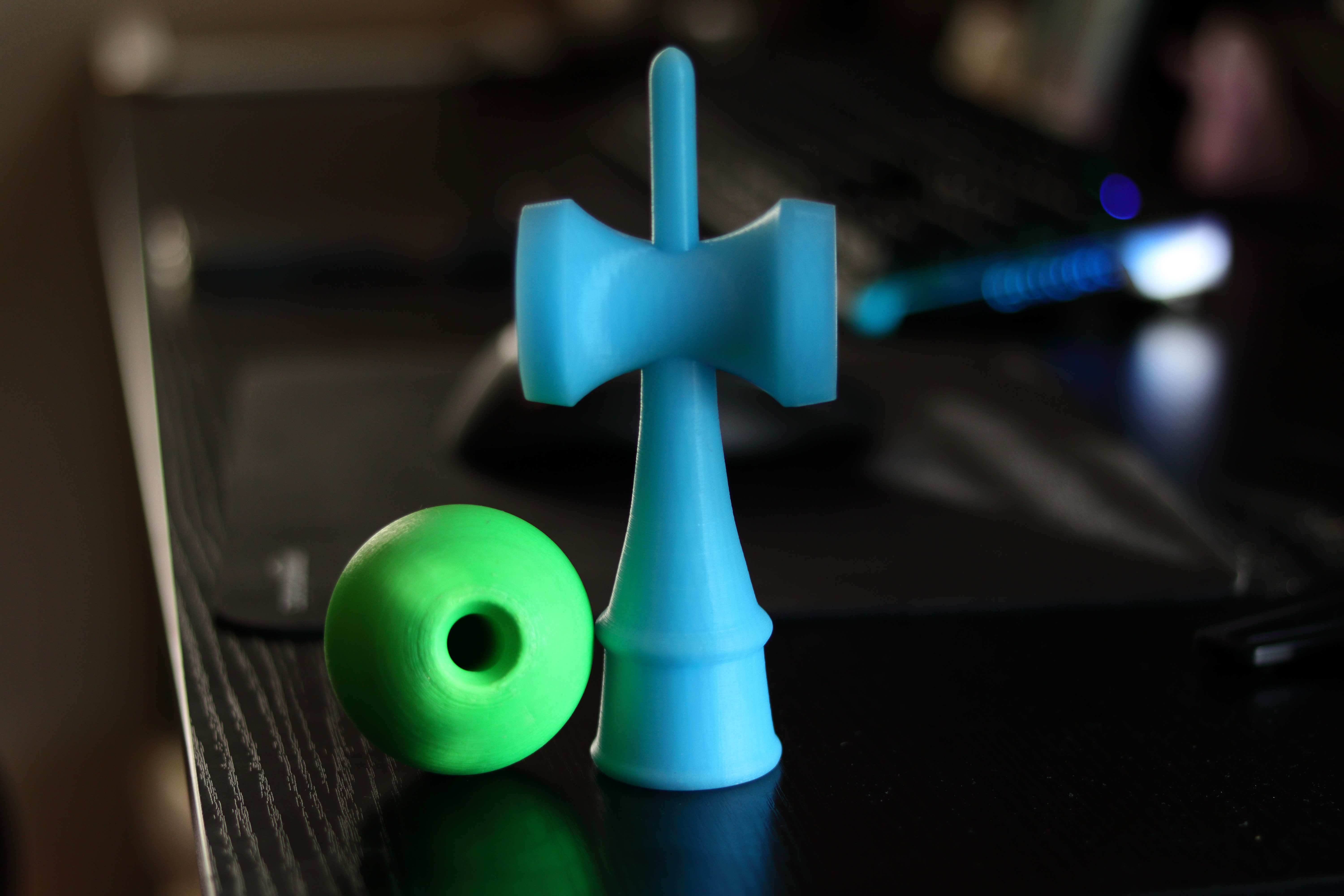 Stringless Kendama — miniatura 2