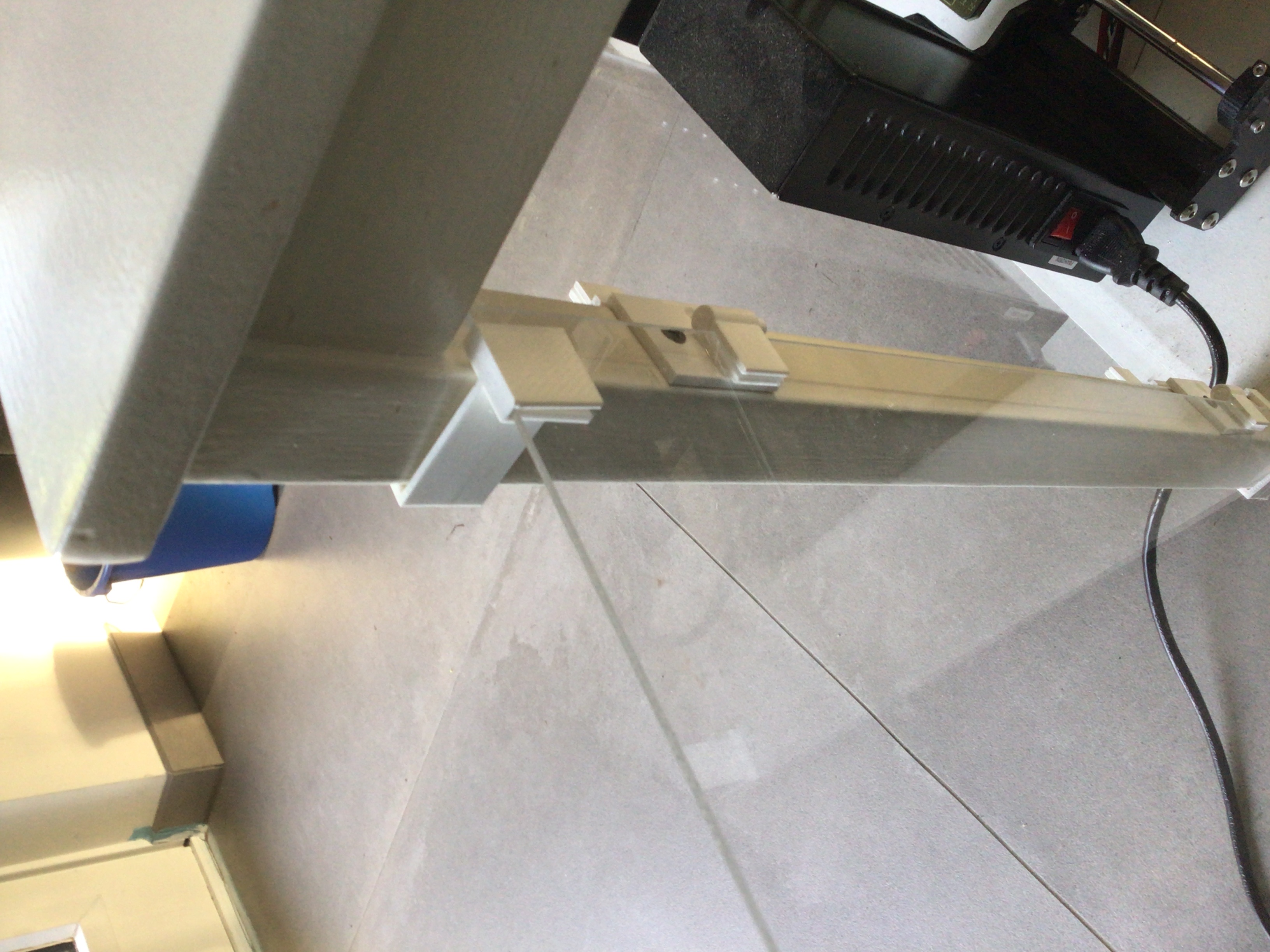 Plexiglass doors holder left and right by Twan.V Download free STL