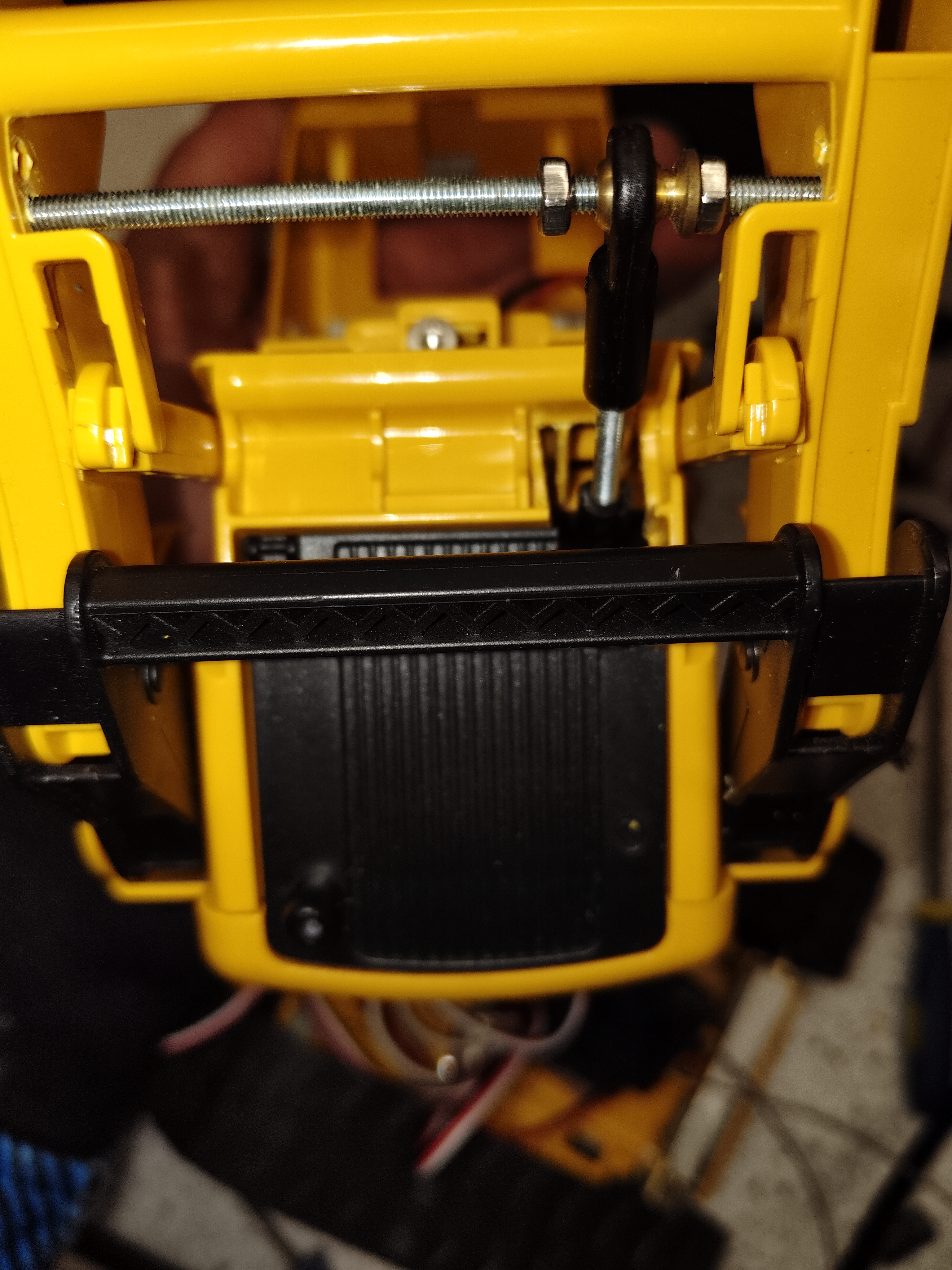 Bruder Delta Loader Lift Servo Mount