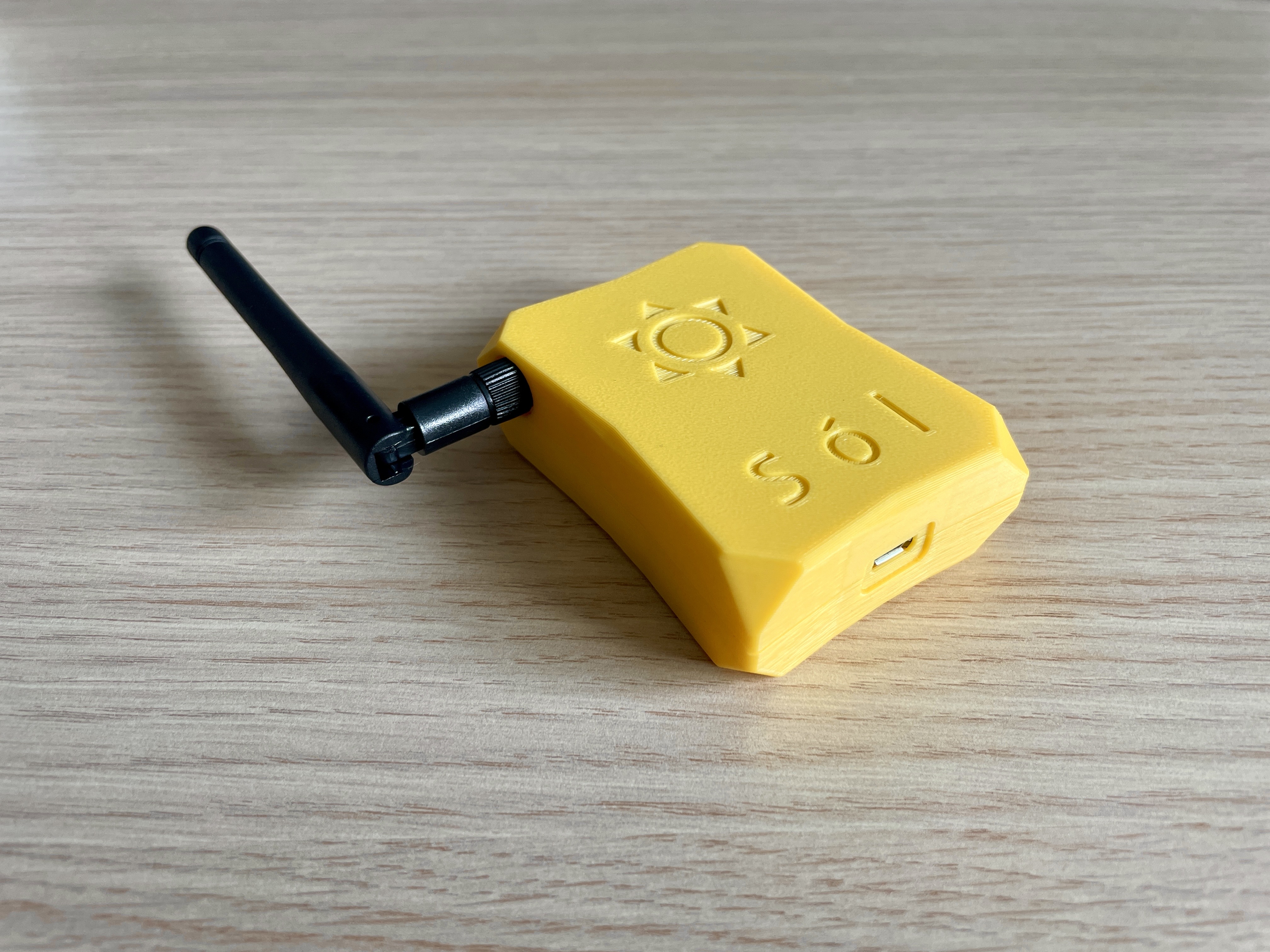 Sól: OpenDTU (ESP32 / NRF24L01+) case