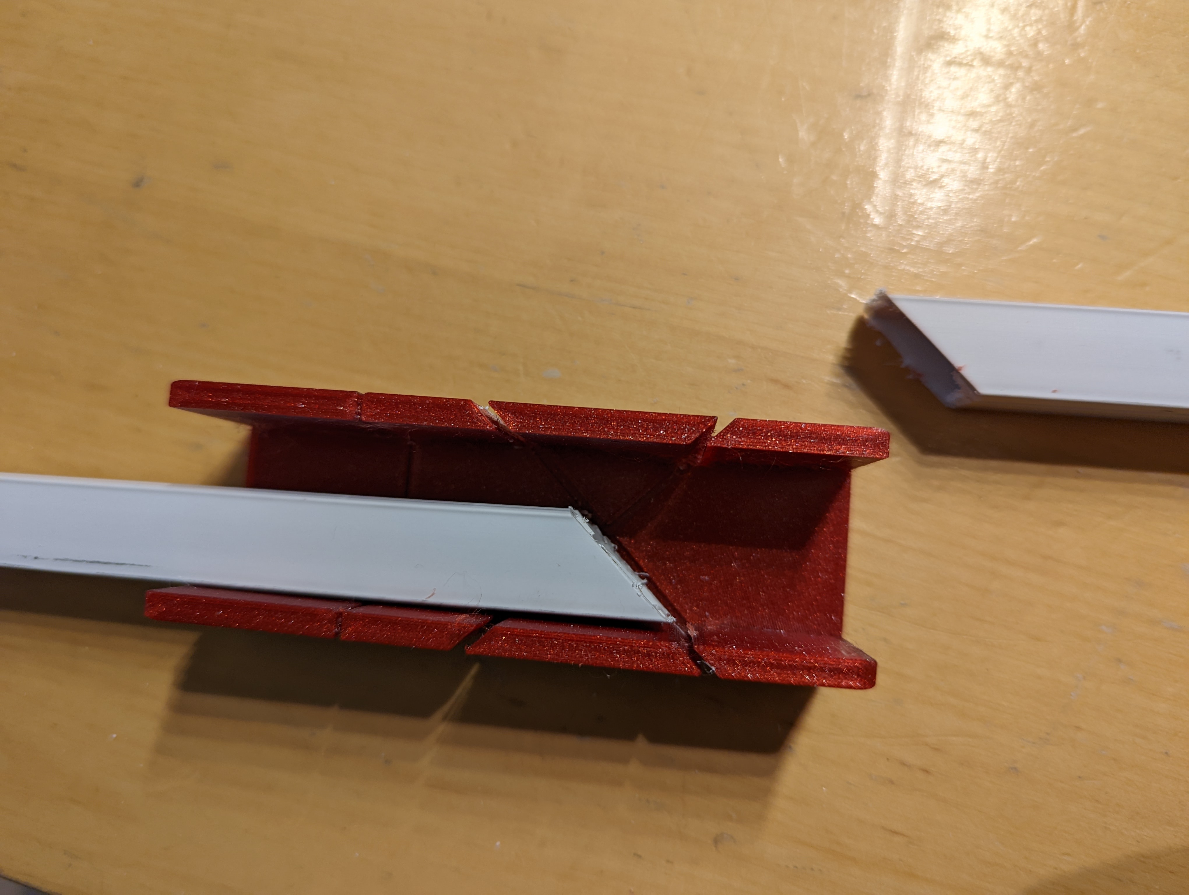 Simple Saw Guide 90° and 45°