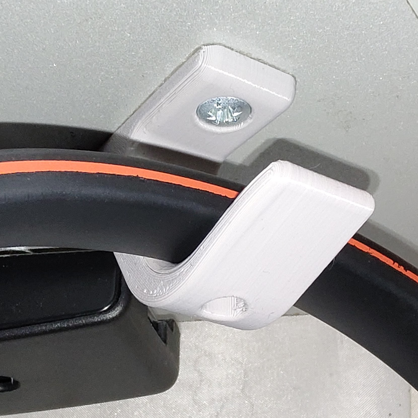 Headphones hook/holder screwed version by Dante Download free STL