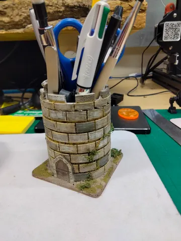 Round Castle tower Pen Holder