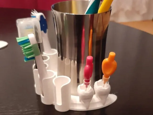 tooth brush holder