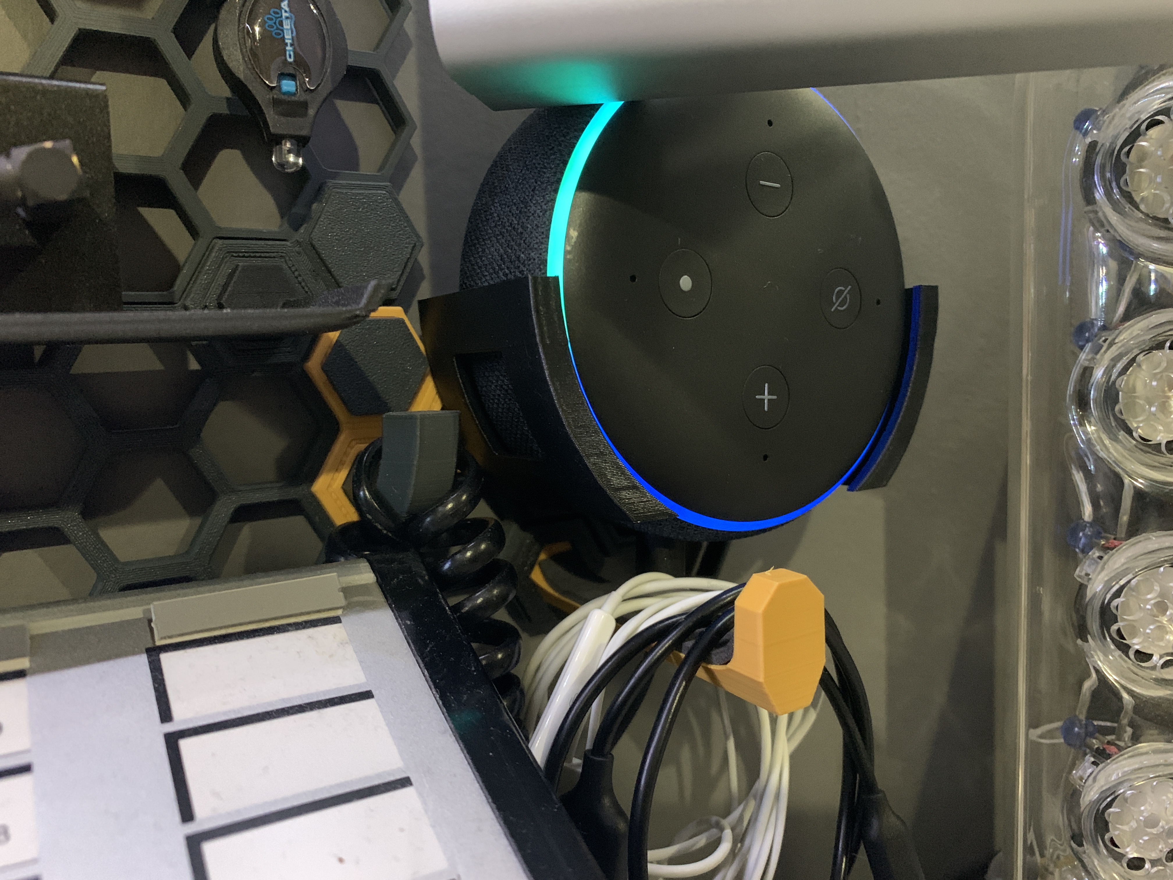 EchoDot GEN3 Honeycomb Wall Mount