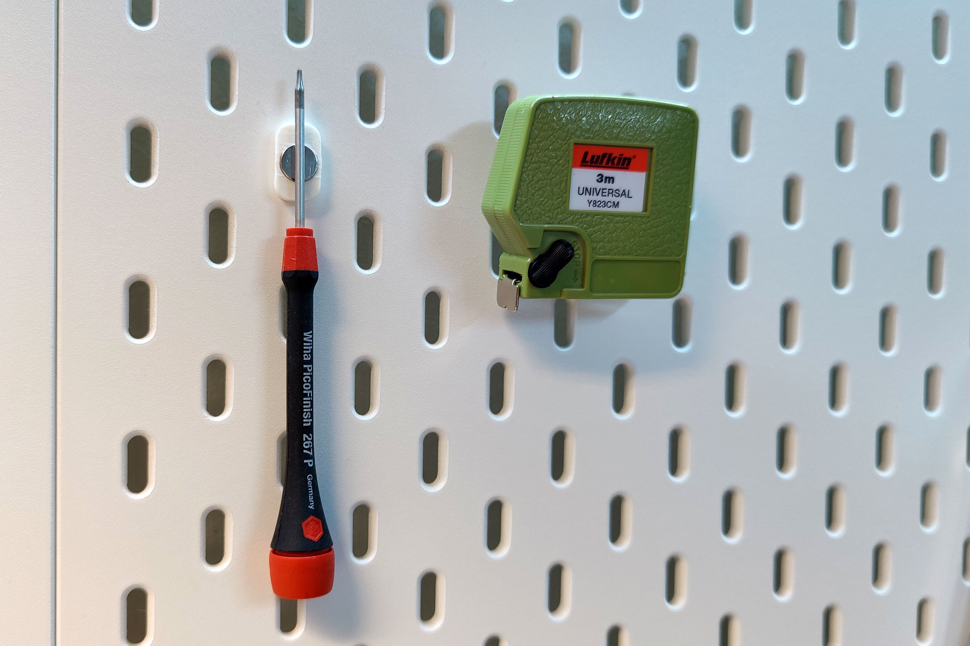 1x Magnetic Holder for Ikea Skadis