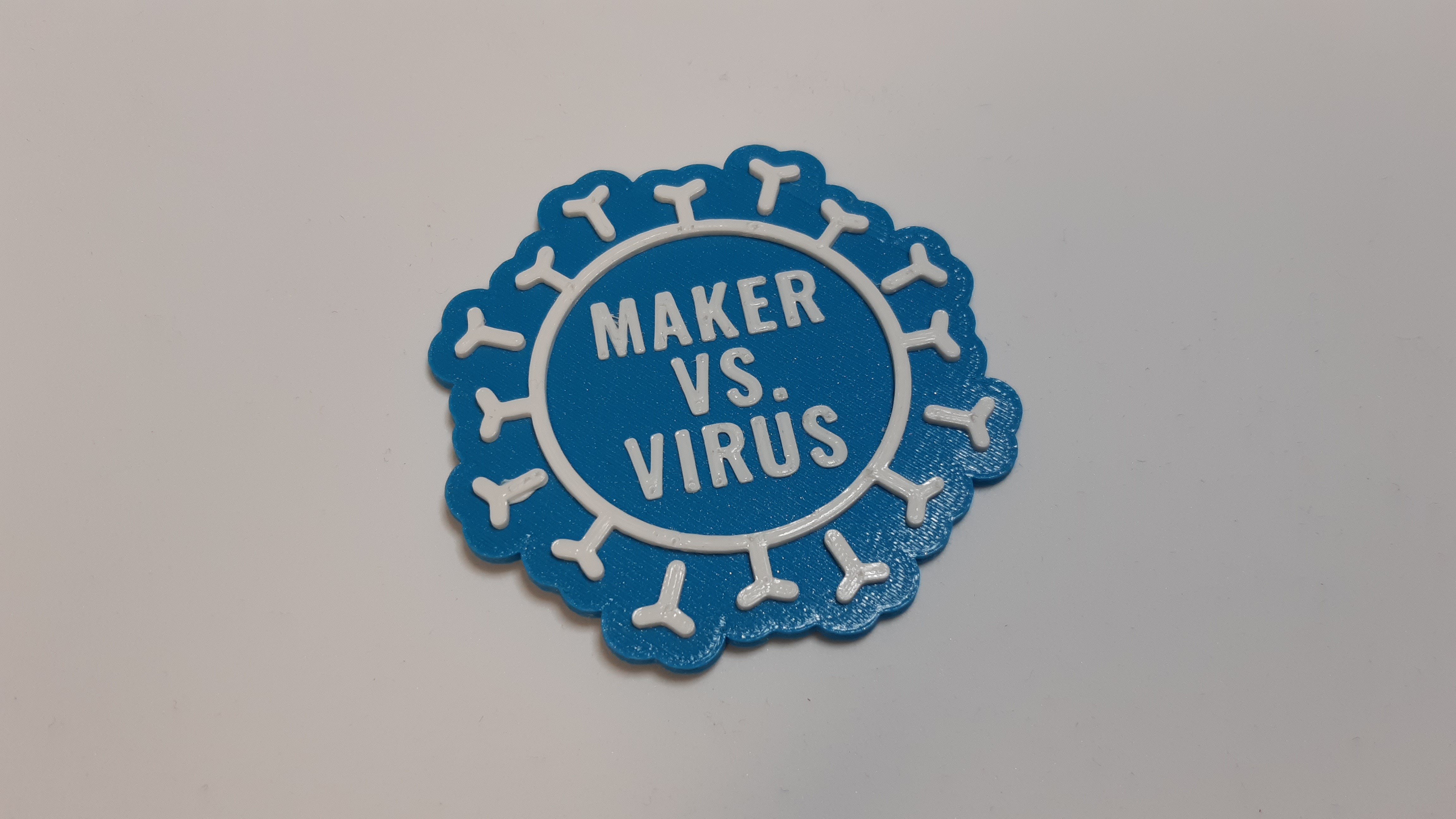 Badge "Maker vs. Virus"