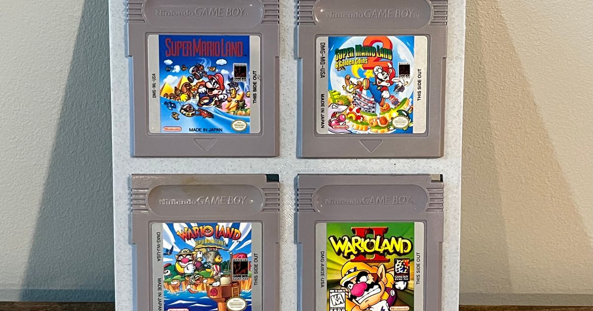 Game Boy Cartridge Display by Dillon Nichols Download free STL model