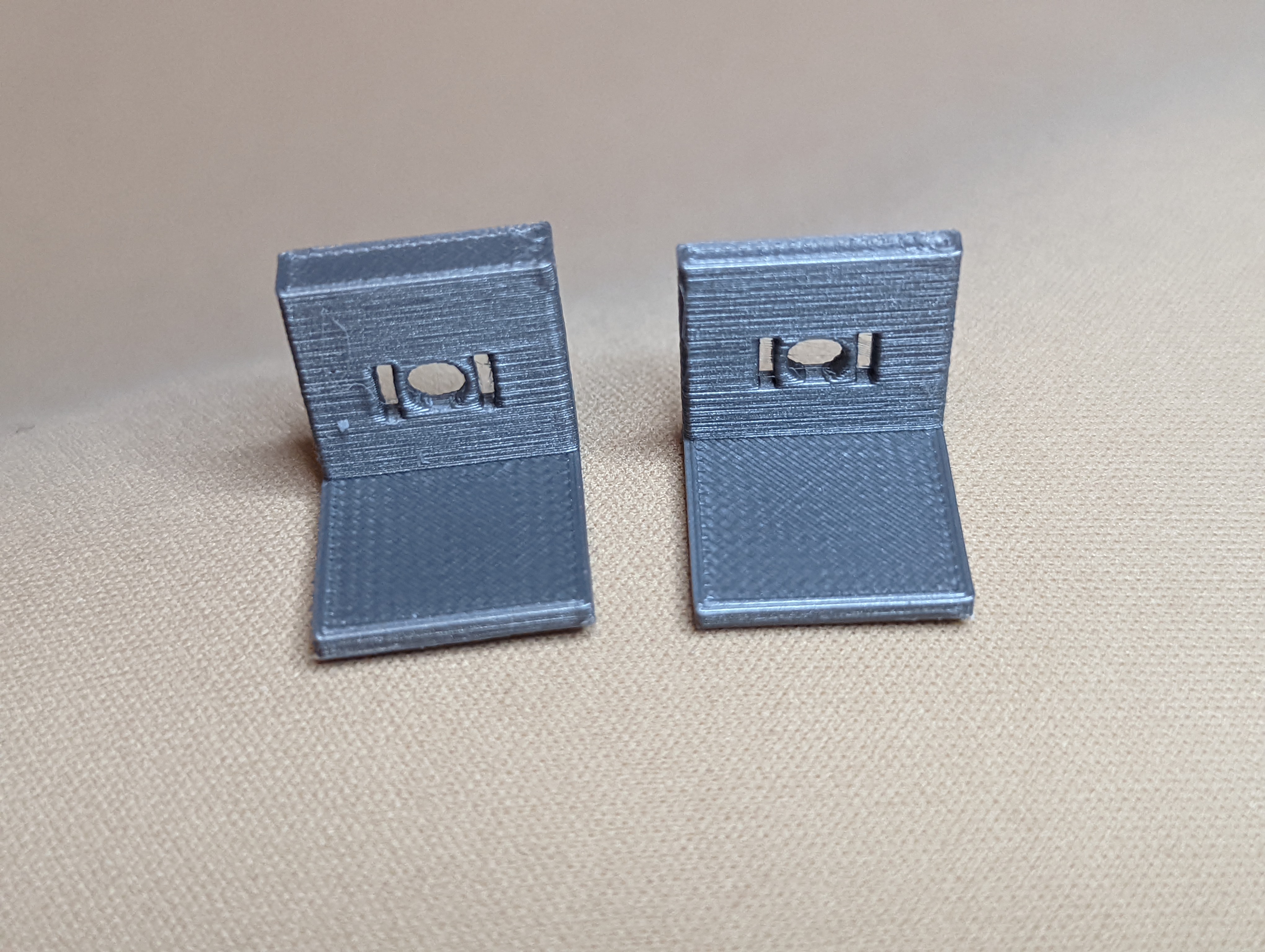 Miniatura 2 do modelo 3D Snap Magnetic Button Brackets 90 degree