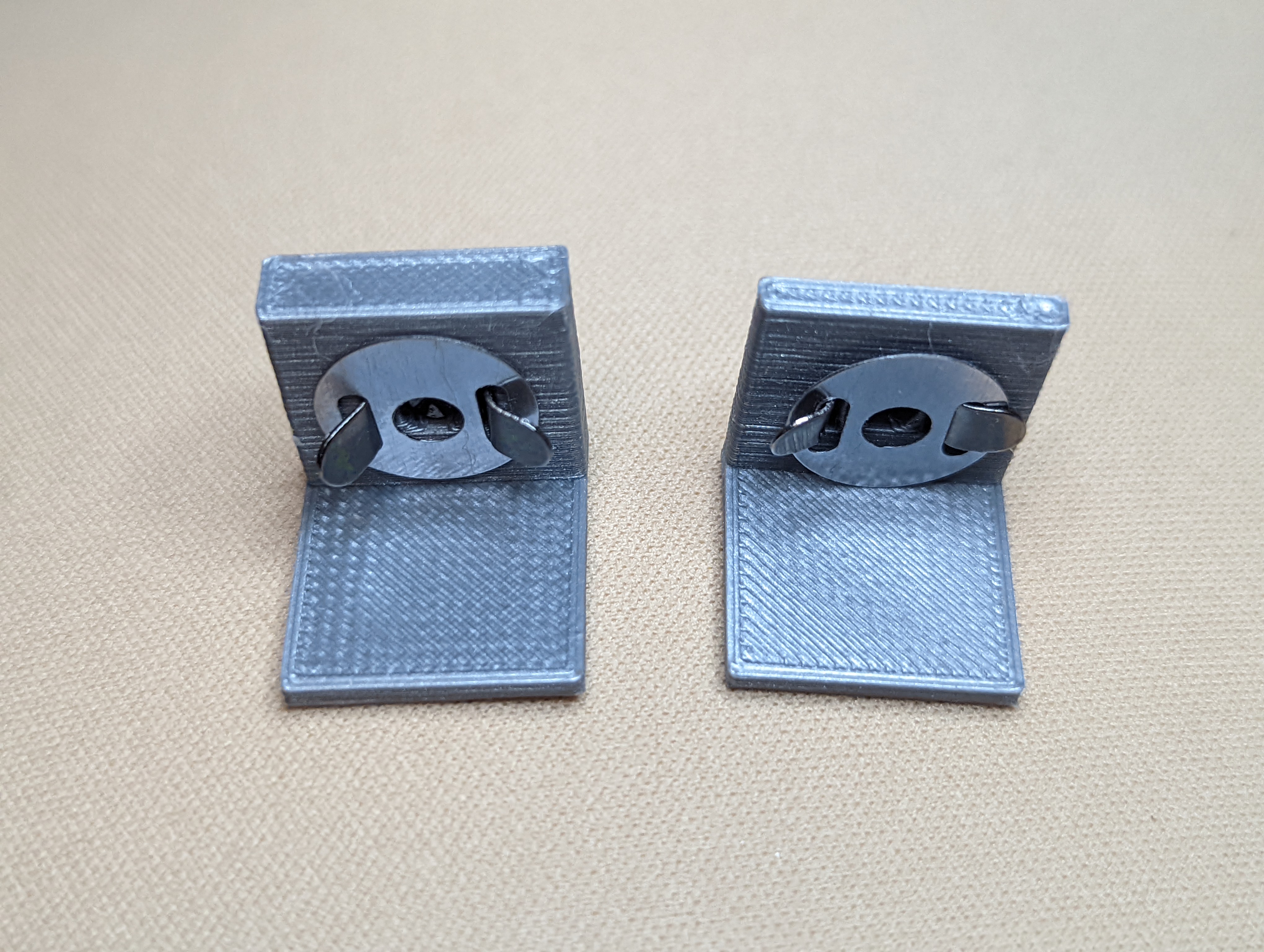 Miniatura 8 do modelo 3D Snap Magnetic Button Brackets 90 degree