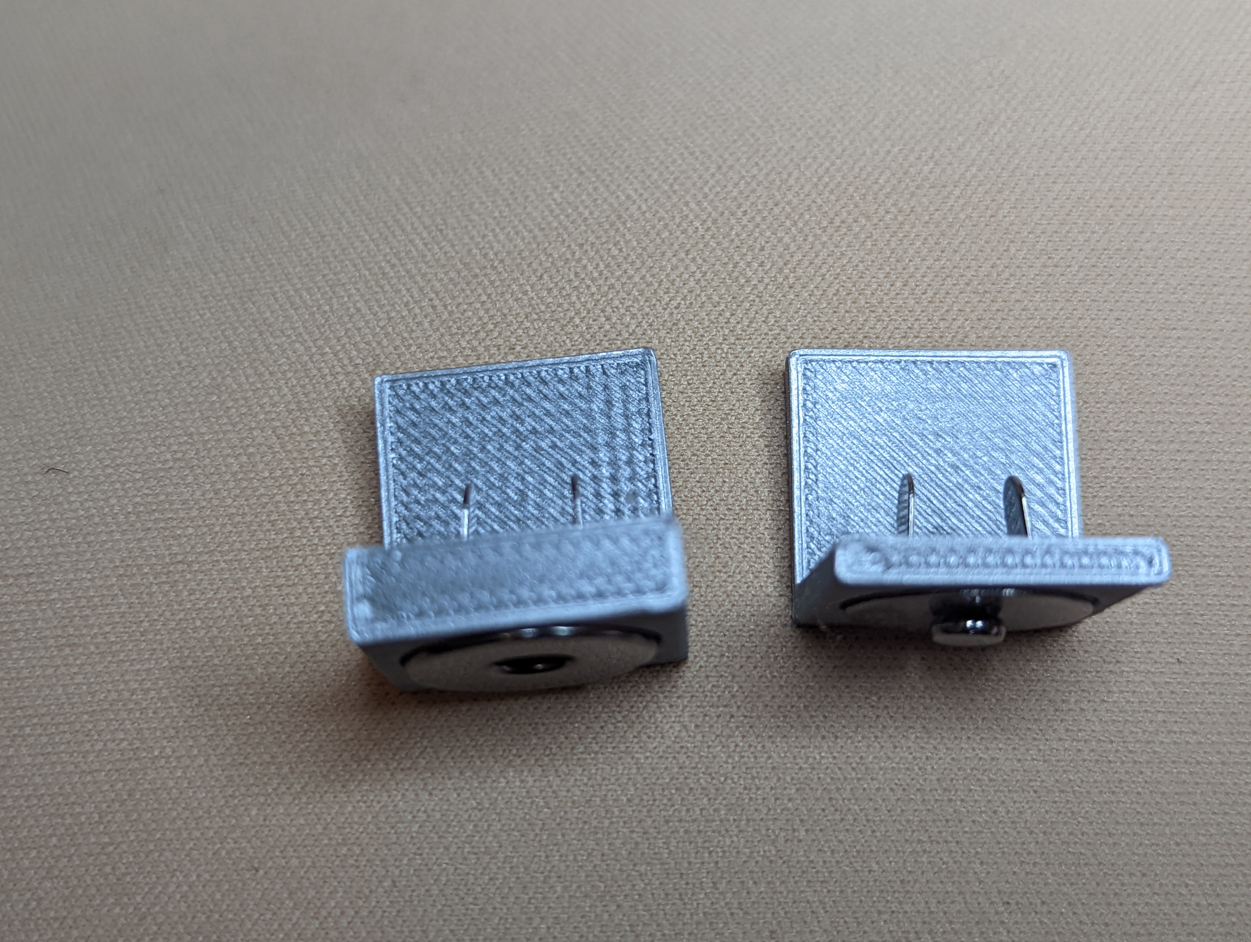 Miniatura 5 do modelo 3D Snap Magnetic Button Brackets 90 degree