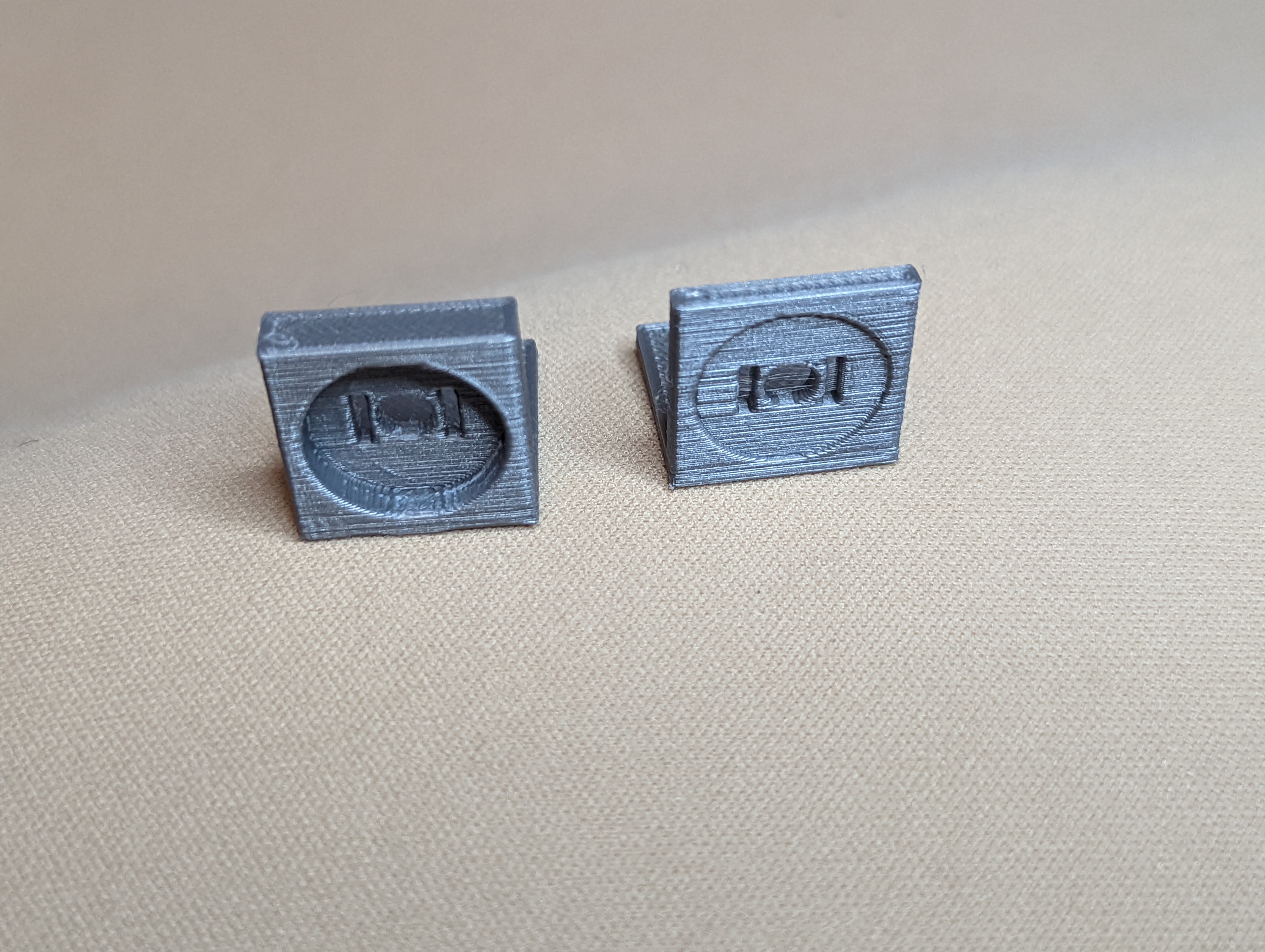 Miniatura 3 do modelo 3D Snap Magnetic Button Brackets 90 degree