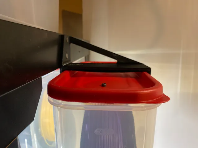 Hanging Side Mount for Rubbermaid 21 cup Drybox