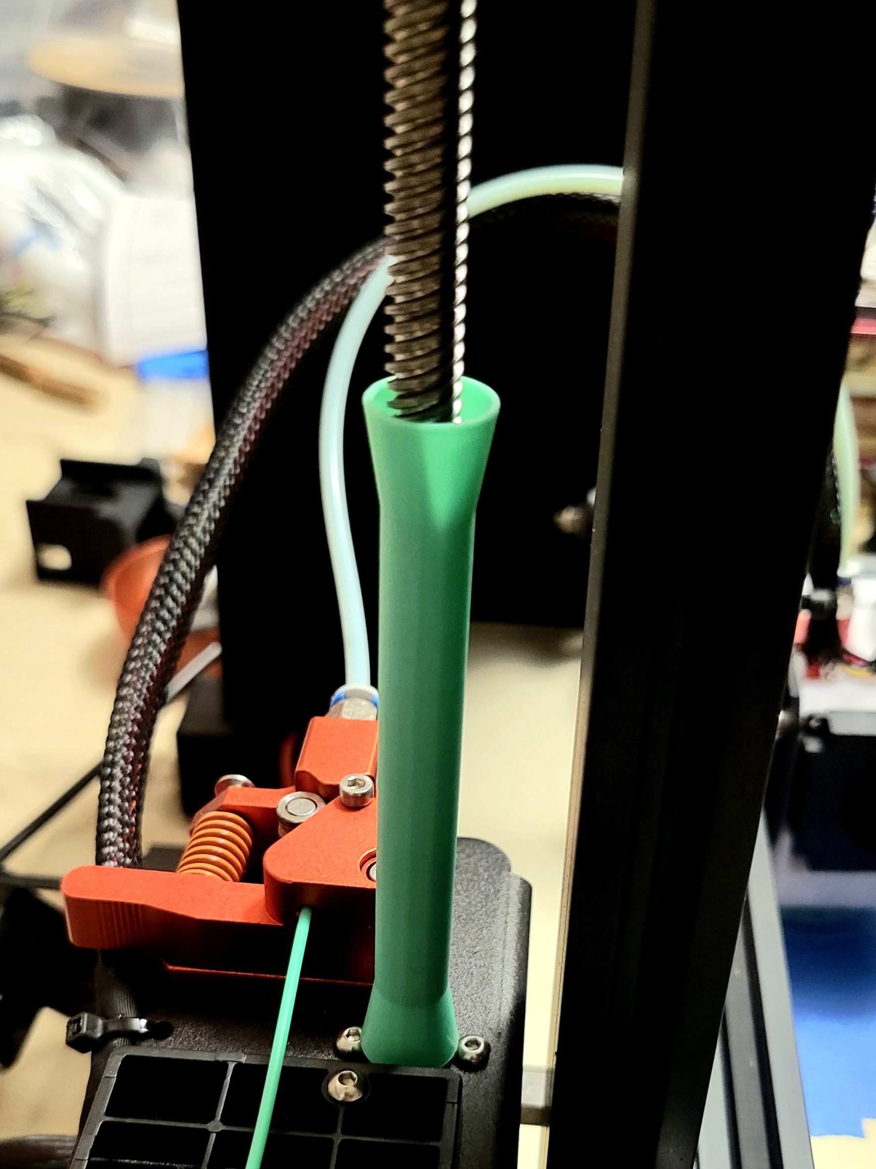 Neptune 3/Ender 3 Z Rod Cover (Vase Mode) by Tal Download free STL