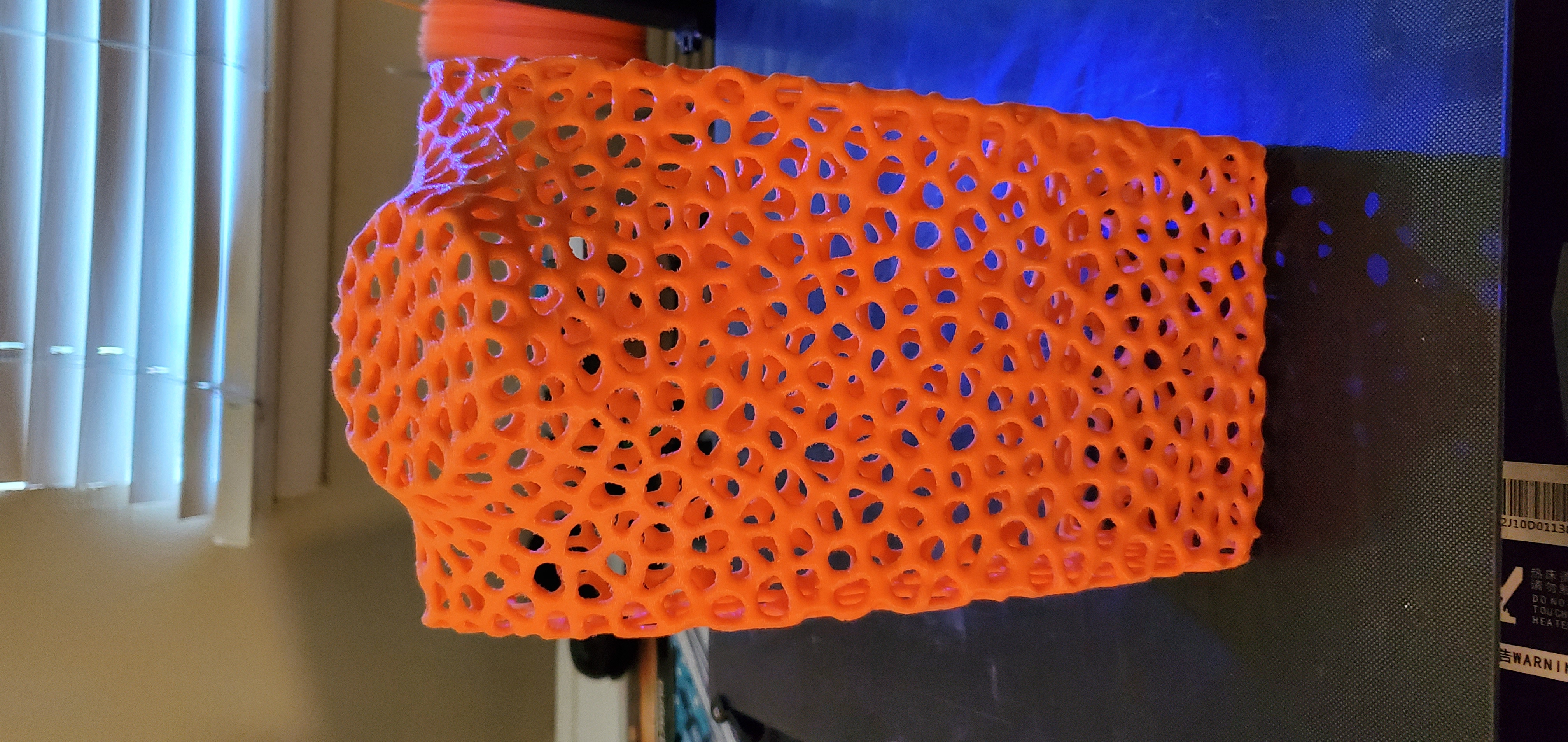 Voronoi Necklace Display